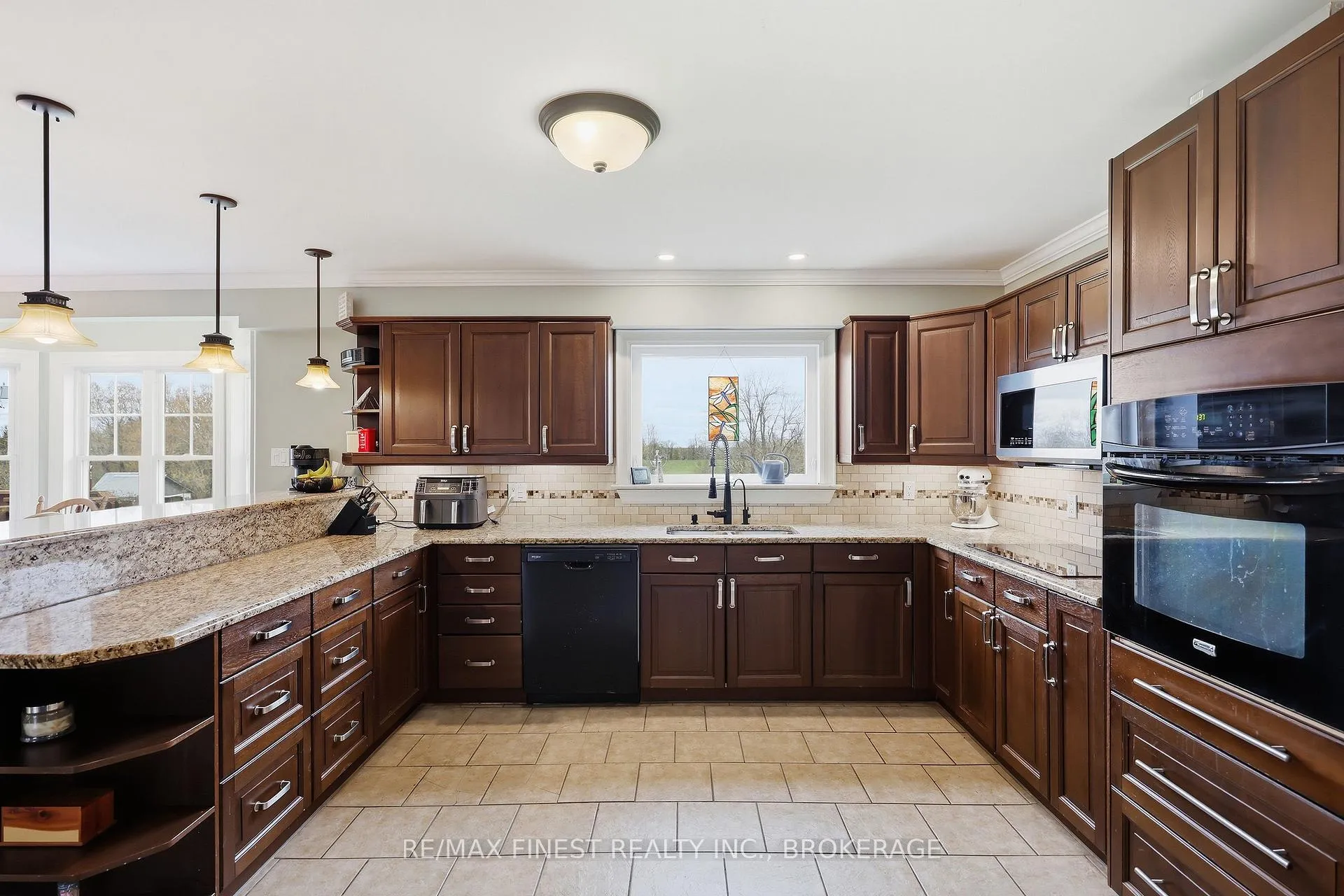 Photo 16 of 2716 Round Lake Road, Frontenac, Frontenac South — HOMEH