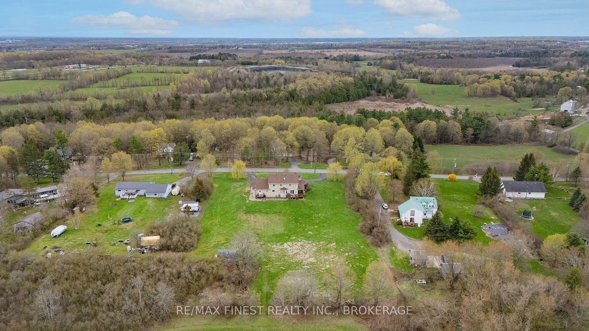 Photo 49 of 2716 Round Lake Road, Frontenac, Frontenac South — HOMEH