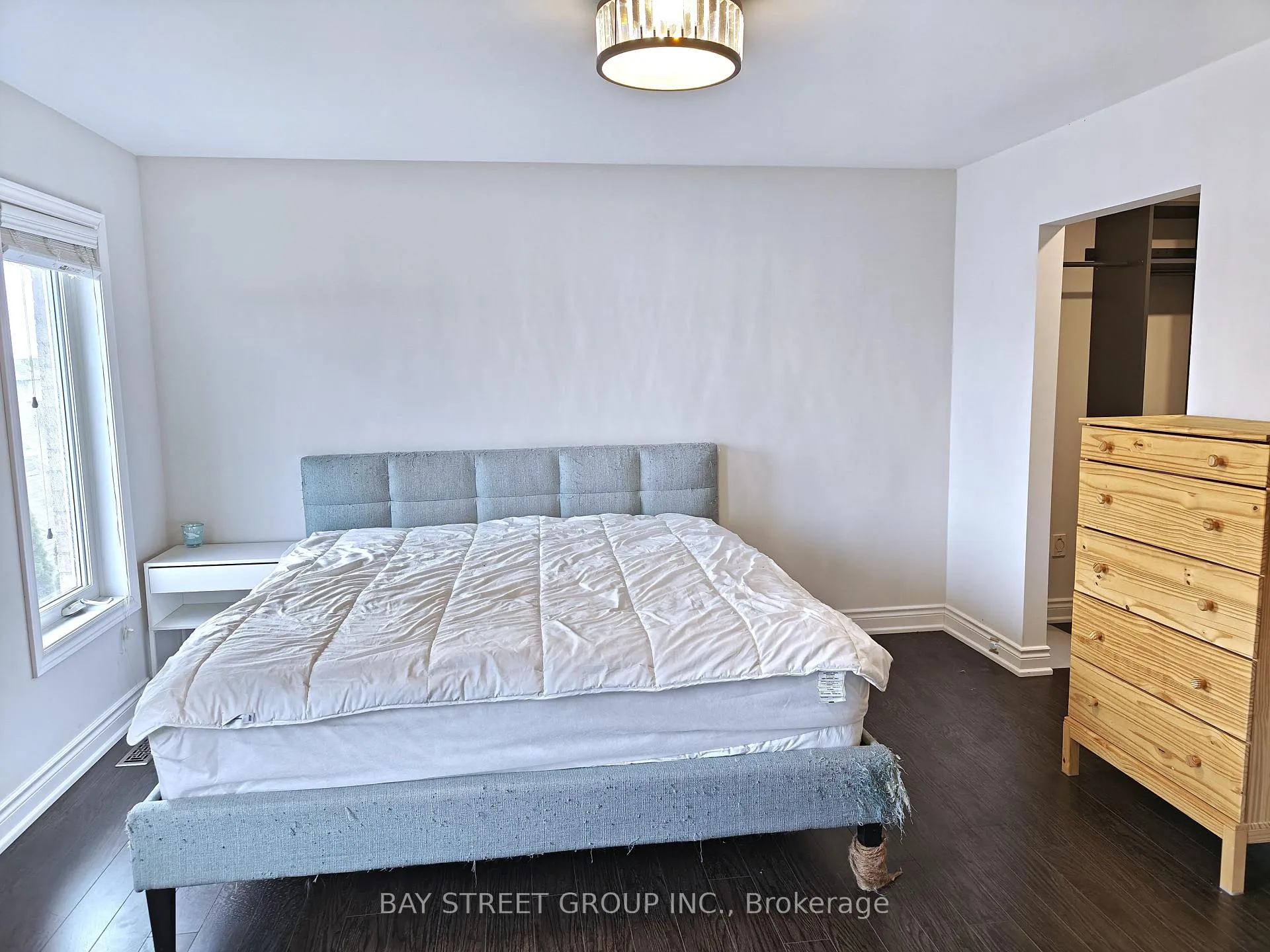 Photo 9 of 256 Glenashton Drive, Oakville, River Oaks — HOMEH