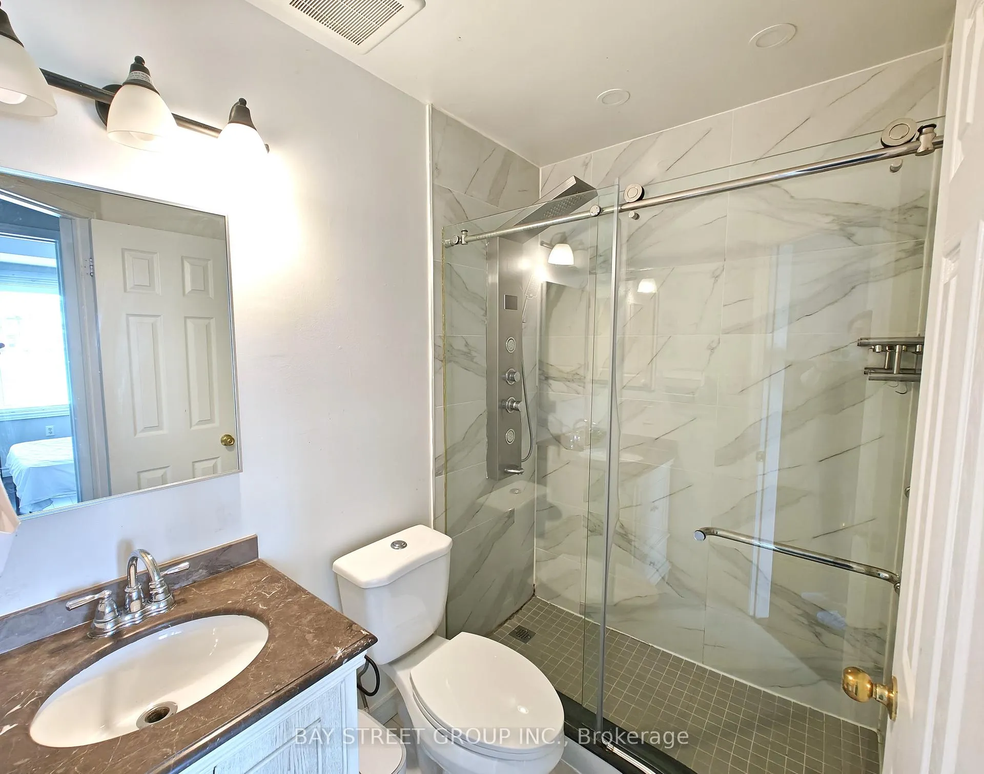 Photo 19 of 256 Glenashton Drive, Oakville, River Oaks — HOMEH