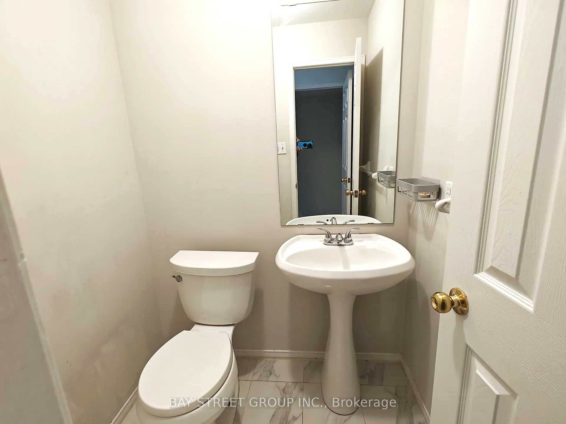 Photo 20 of 256 Glenashton Drive, Oakville, River Oaks — HOMEH