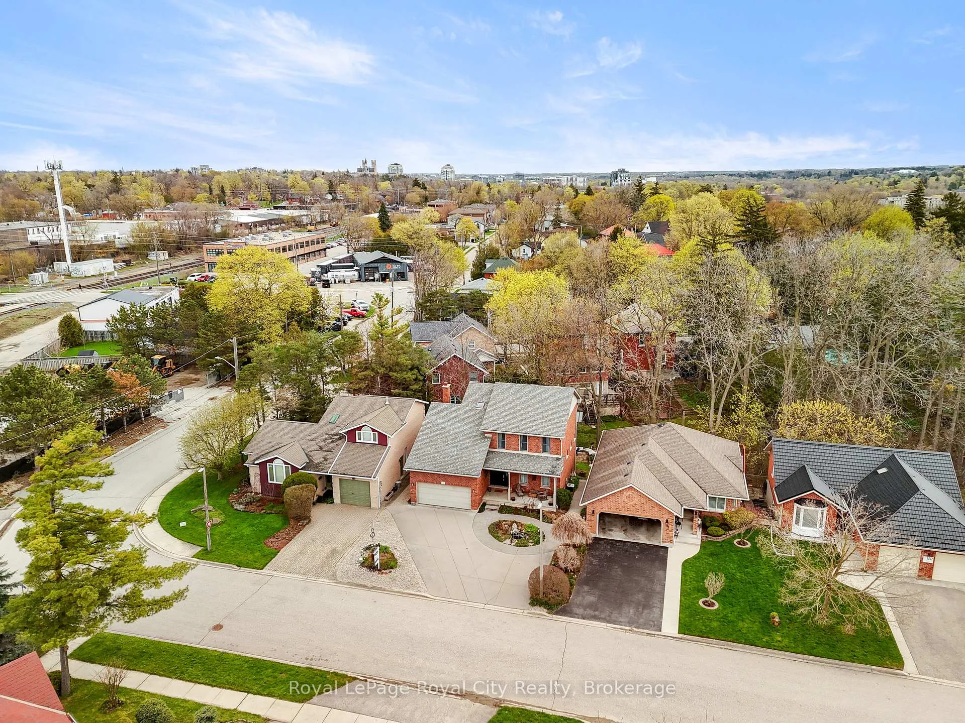 Photo 48 of 178 Inkerman Street, Guelph, Junction/Onward Willow — HOMEH