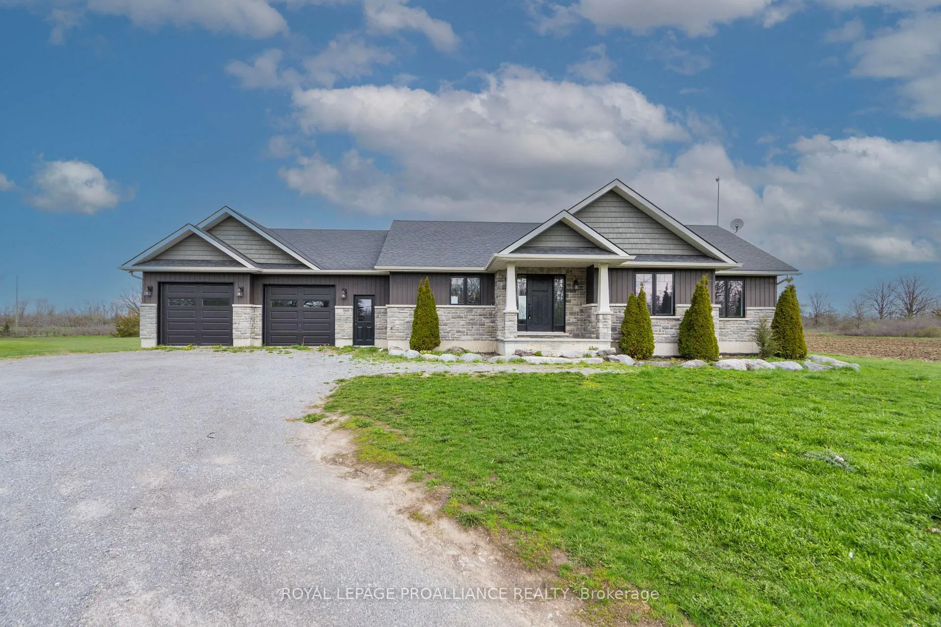 Photo 1 of 1585 Casey Road, Belleville, Thurlow Ward — HOMEH
