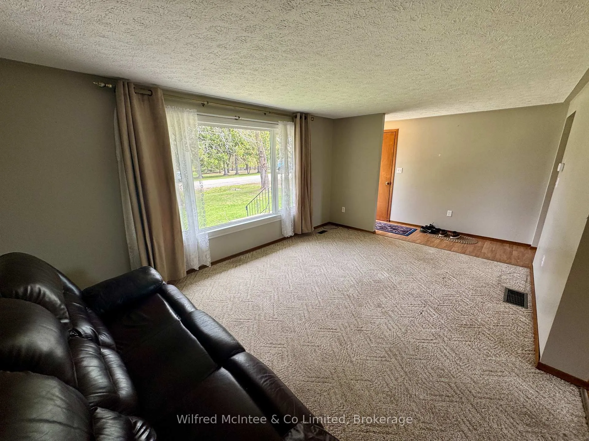 Photo 12 of 23 Union Street N, Brockton — HOMEH