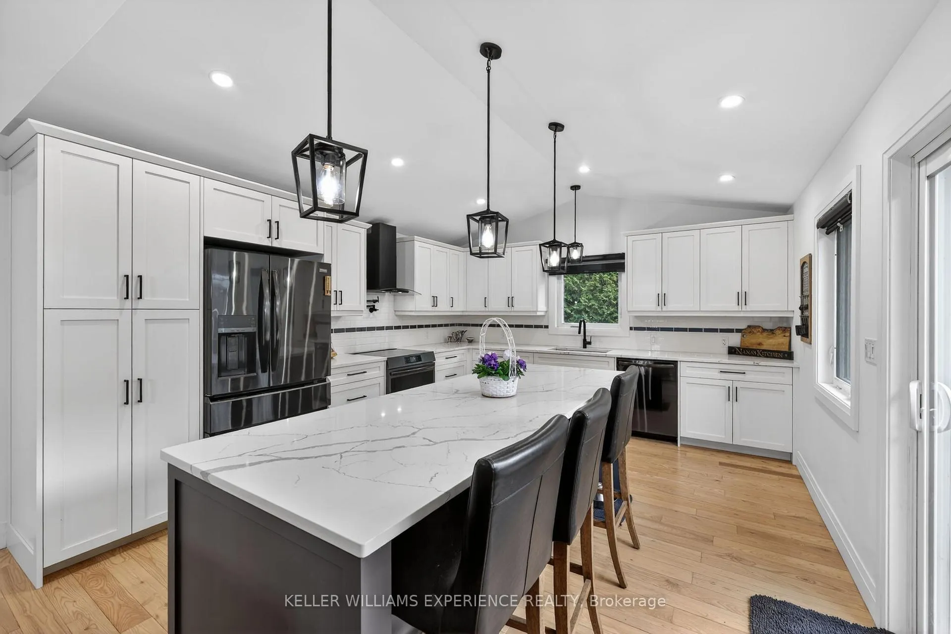 Photo 14 of 182 Canrobert Street, Grey Highlands — HOMEH