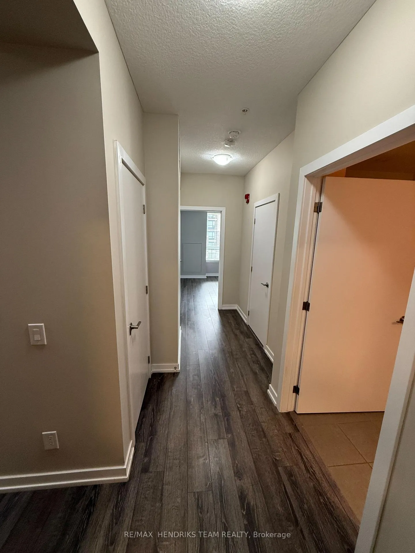 Photo 2 of Unit 303, 40 Esplanade Lane, Grimsby, Grimsby Beach — HOMEH