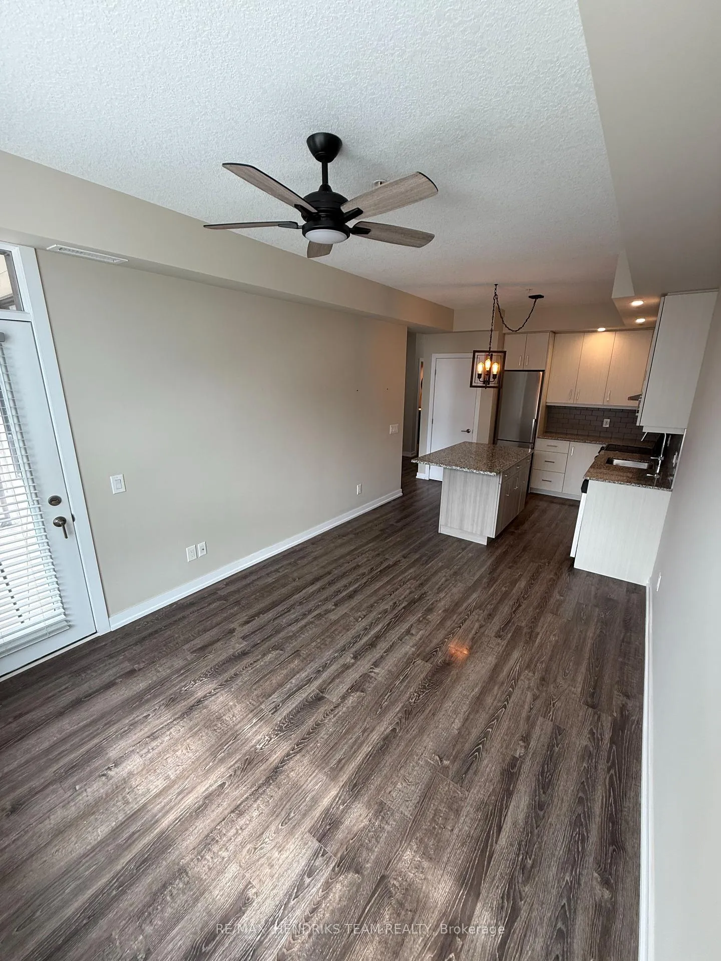 Photo 8 of Unit 303, 40 Esplanade Lane, Grimsby, Grimsby Beach — HOMEH