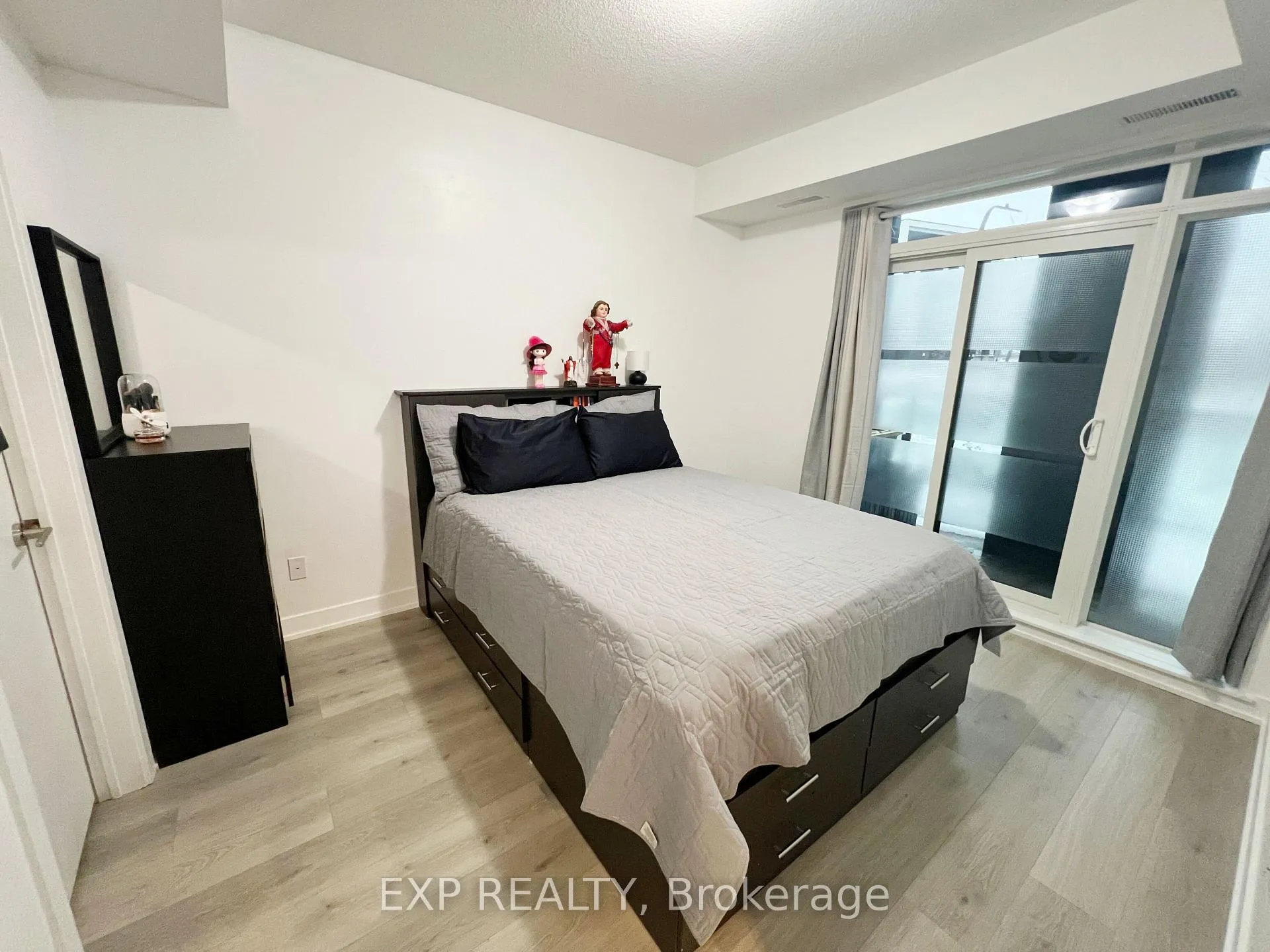 Photo 8 of Unit G11, 1 Climo Lane, Markham, Wismer — HOMEH