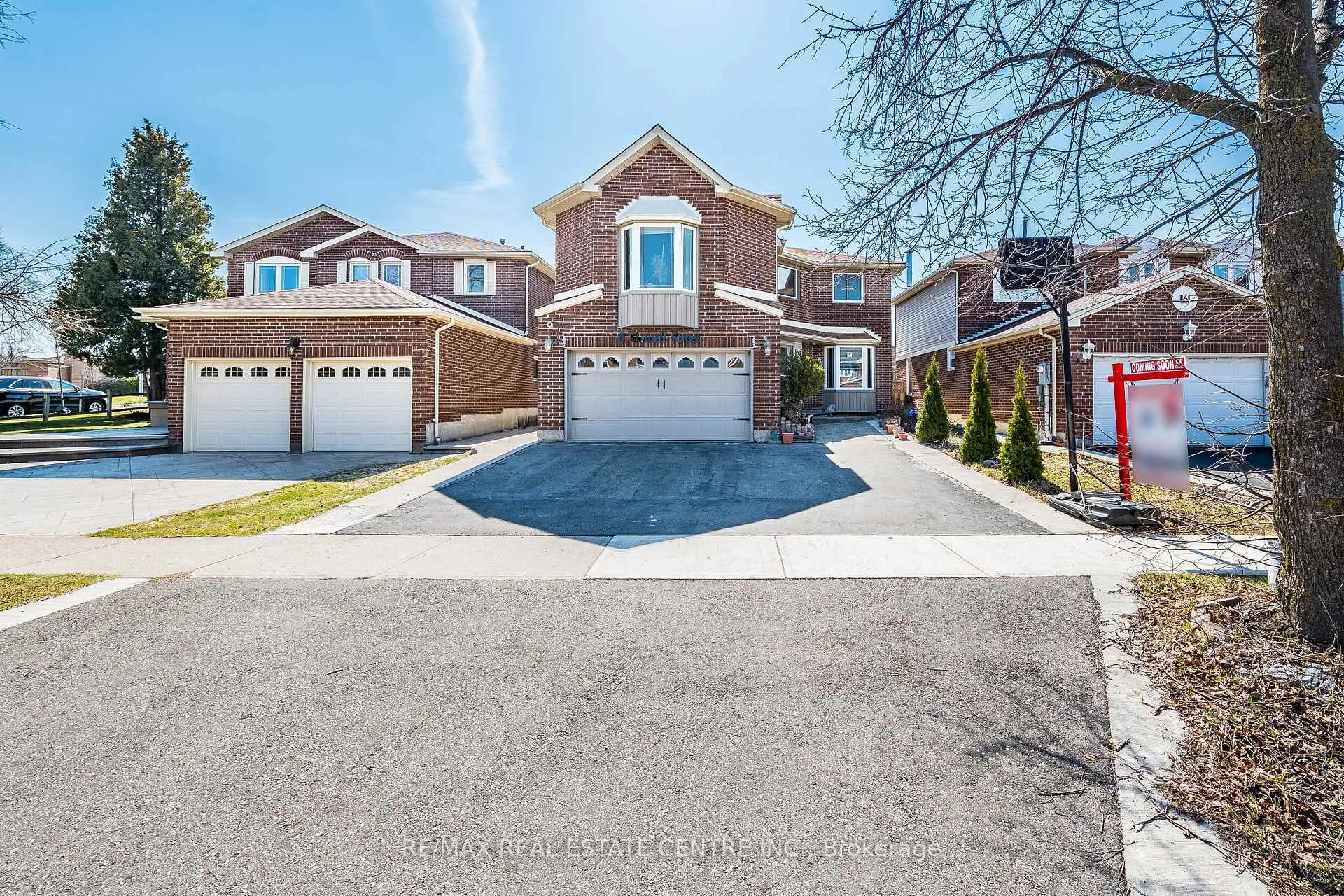 Photo 1 of 4 Howell Street, Brampton, Brampton South — HOMEH