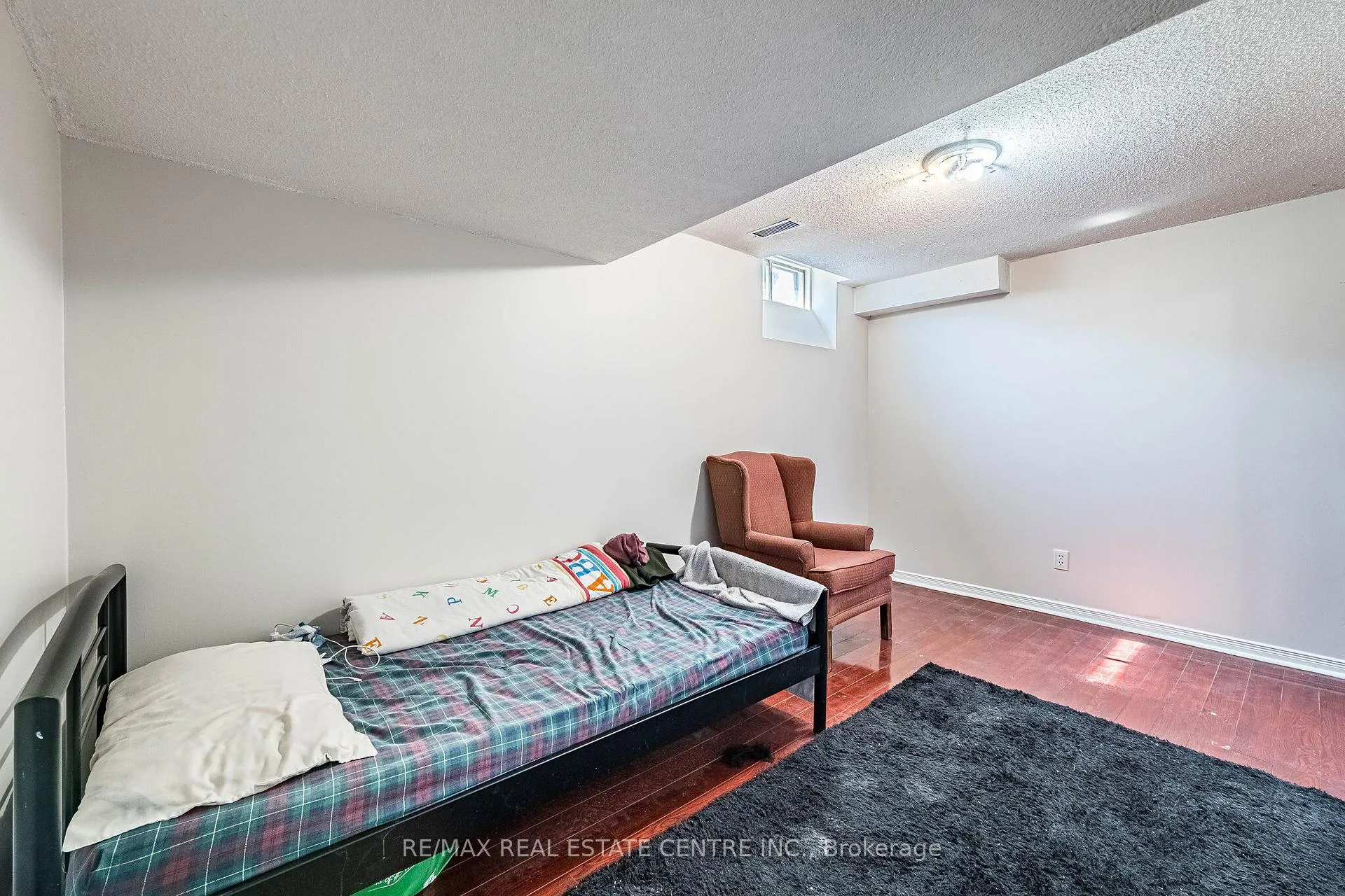 Photo 38 of 4 Howell Street, Brampton, Brampton South — HOMEH