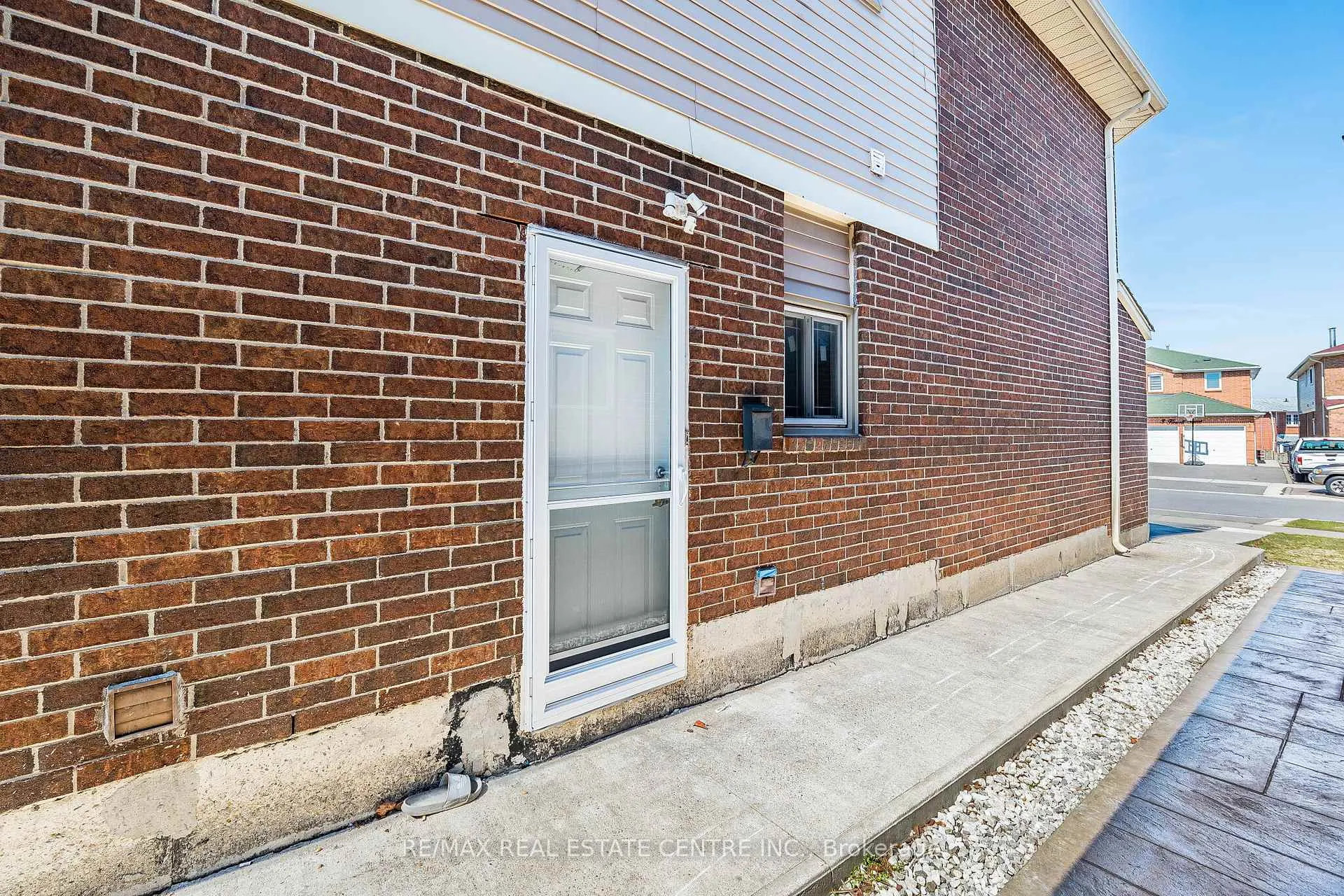 Photo 46 of 4 Howell Street, Brampton, Brampton South — HOMEH