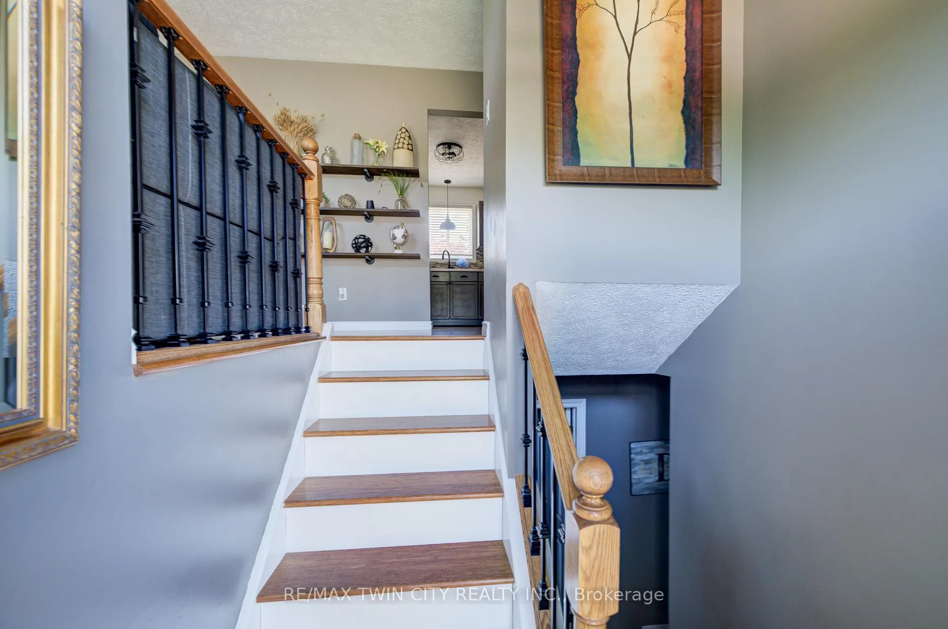 Photo 6 of 647 Kennard Crescent, Kincardine — HOMEH