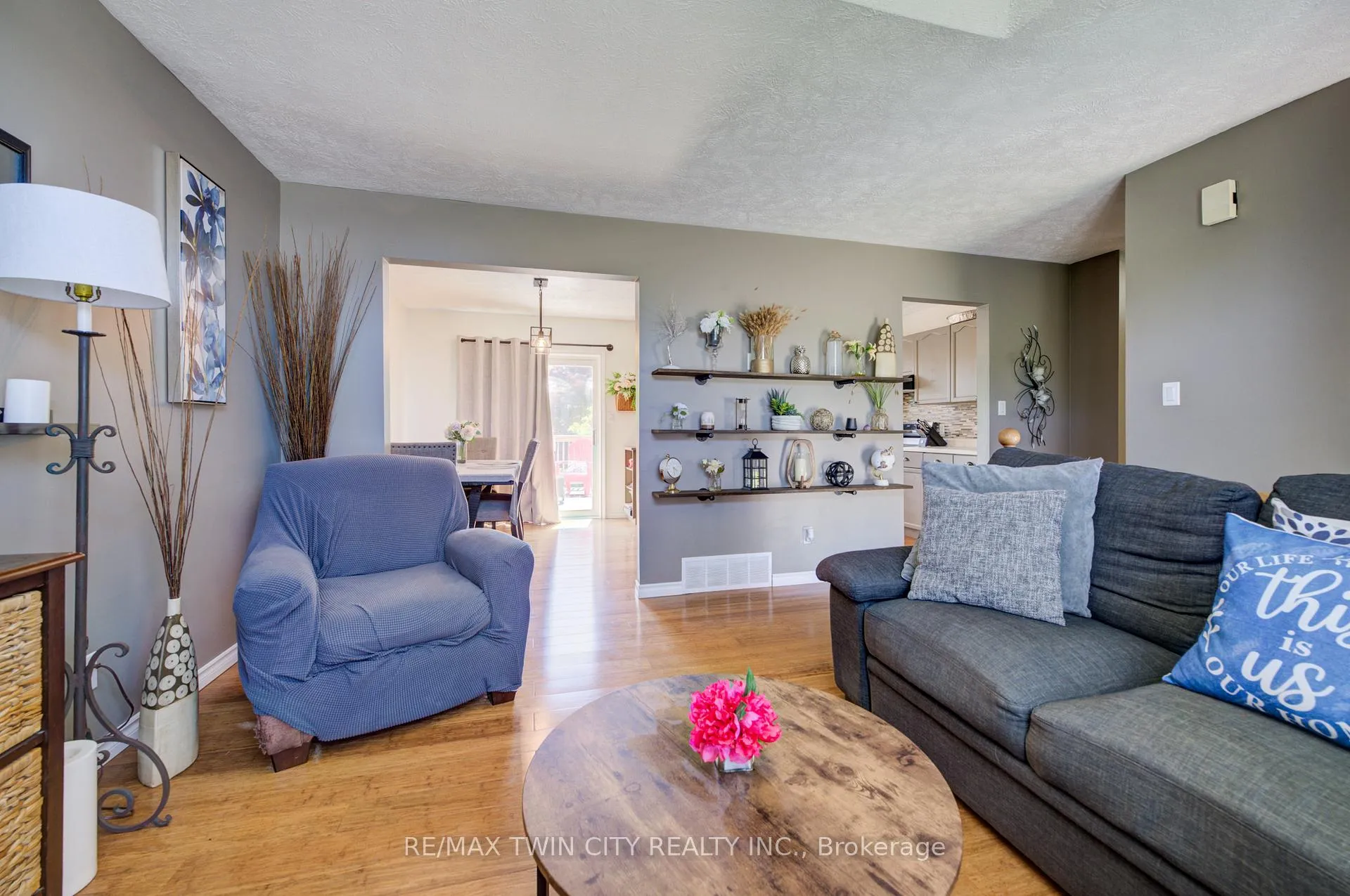 Photo 10 of 647 Kennard Crescent, Kincardine — HOMEH