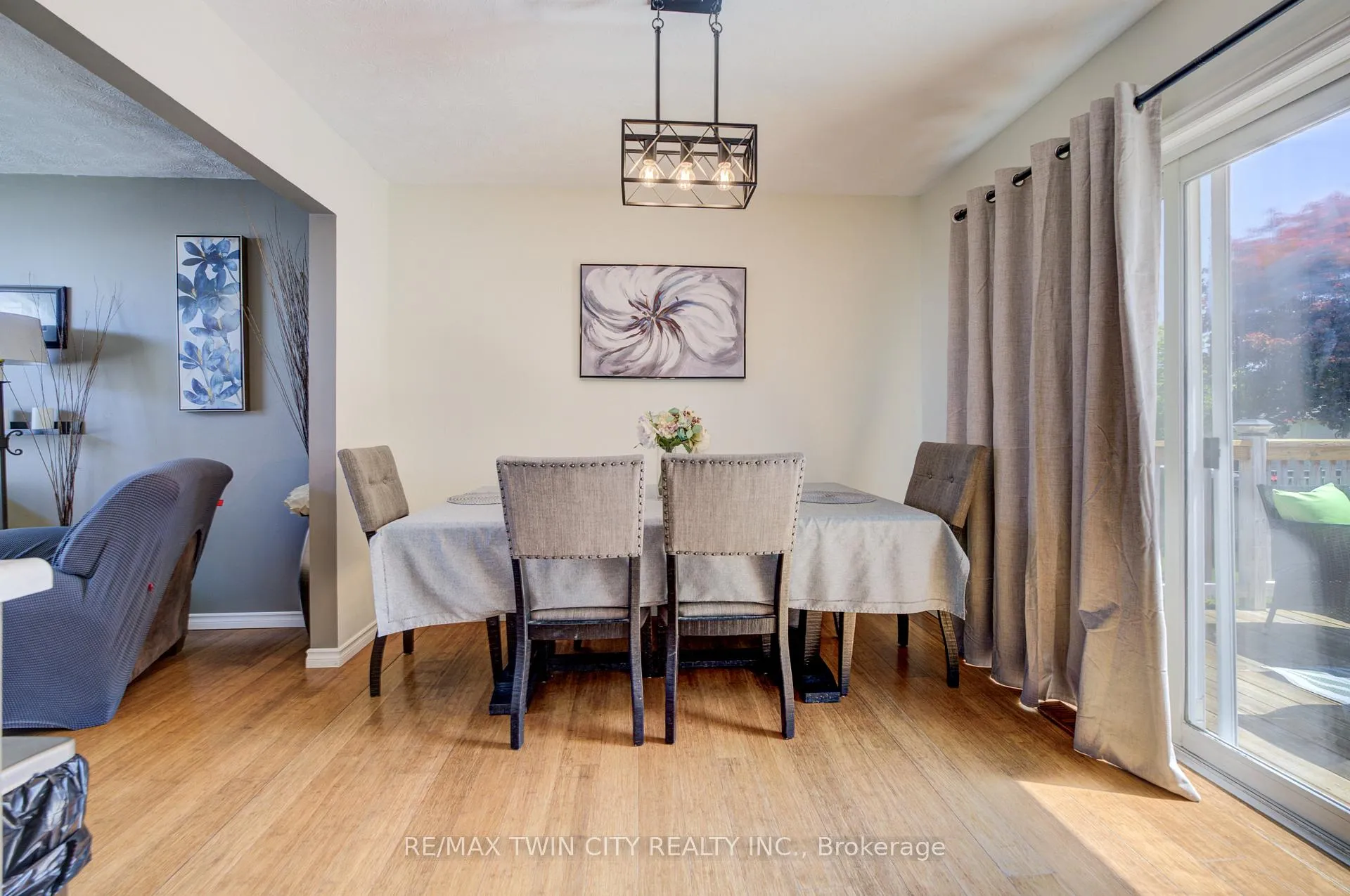 Photo 15 of 647 Kennard Crescent, Kincardine — HOMEH