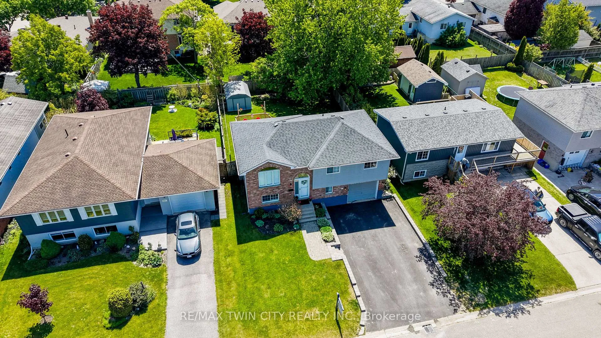 Photo 36 of 647 Kennard Crescent, Kincardine — HOMEH