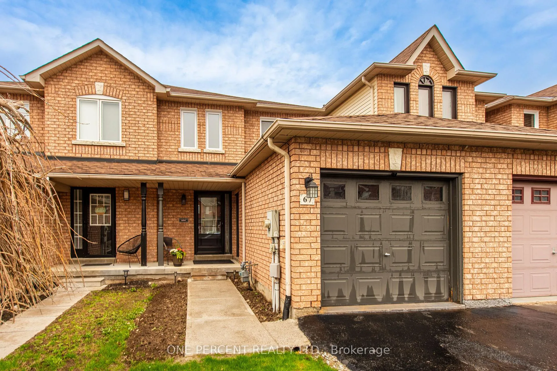 Photo 2 of 67 Hawthorne Crescent, Barrie, Ardagh — HOMEH