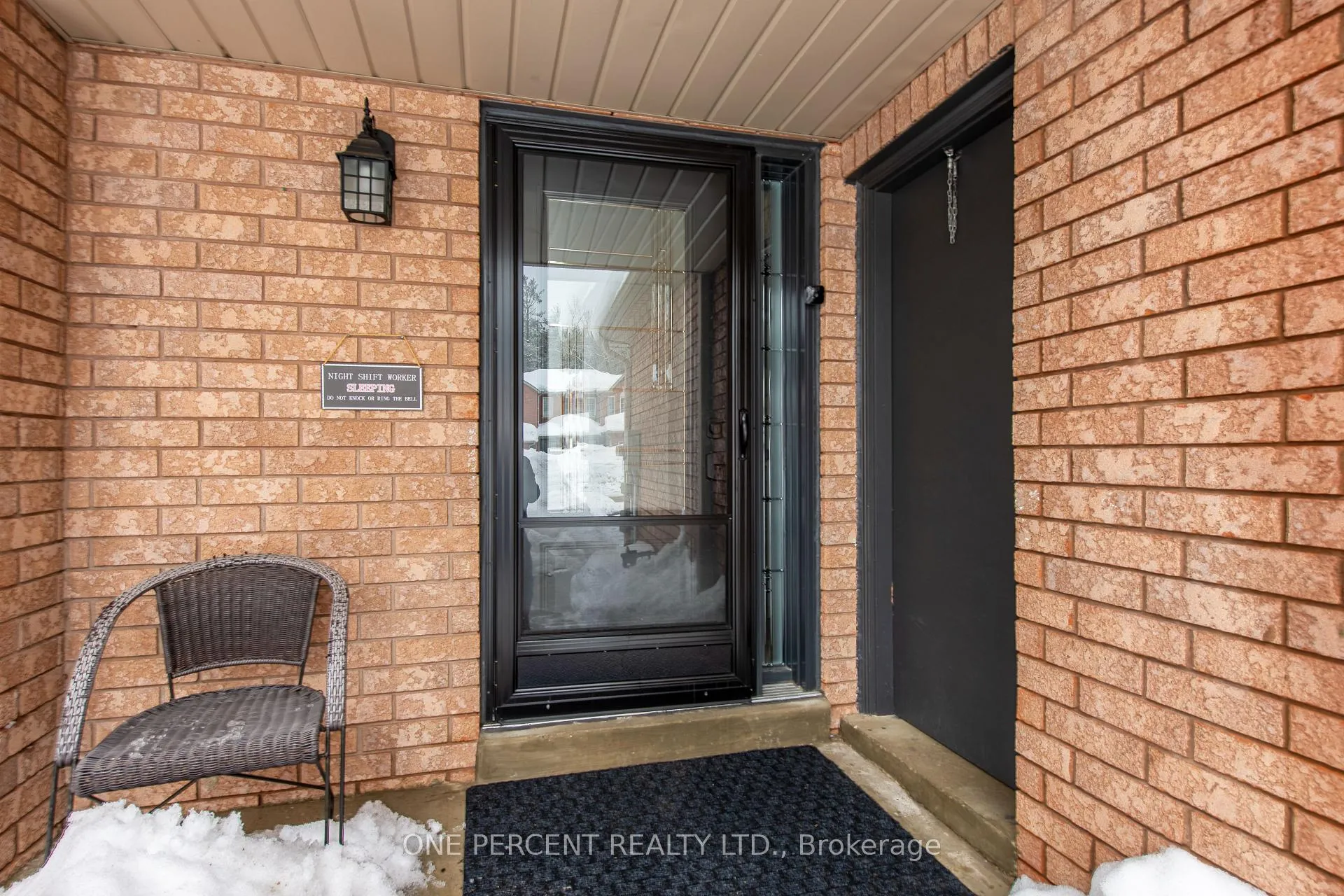 Photo 4 of 67 Hawthorne Crescent, Barrie, Ardagh — HOMEH