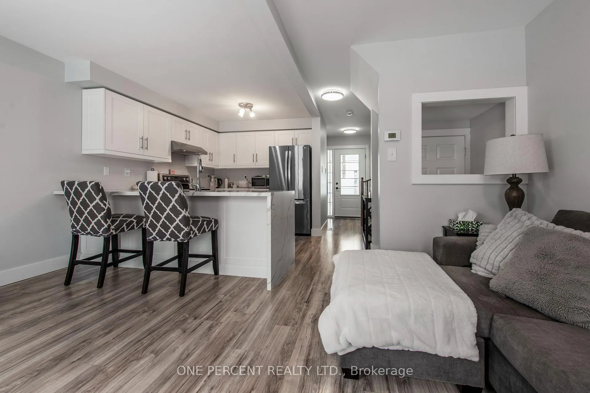 Photo 6 of 67 Hawthorne Crescent, Barrie, Ardagh — HOMEH
