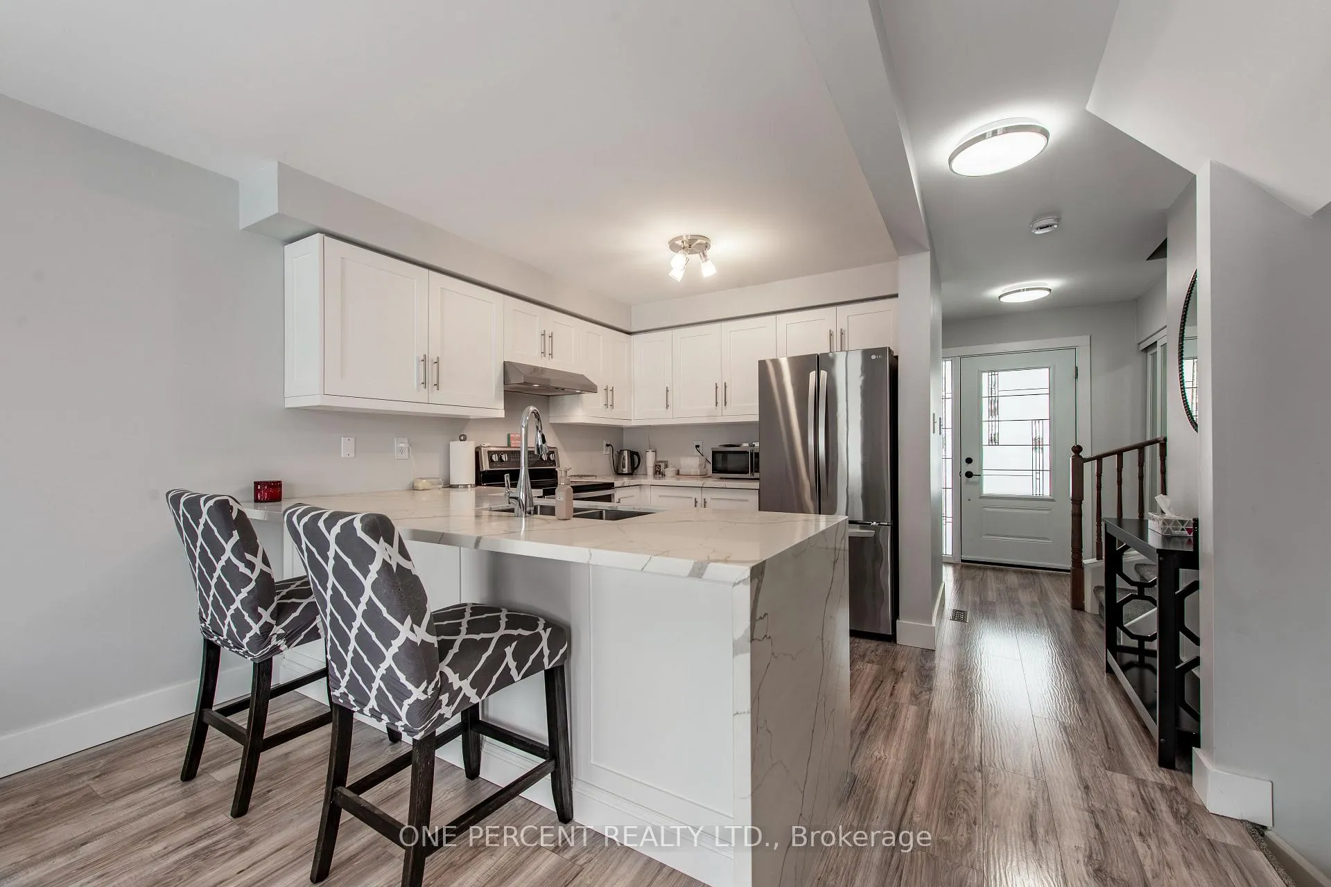 Photo 10 of 67 Hawthorne Crescent, Barrie, Ardagh — HOMEH