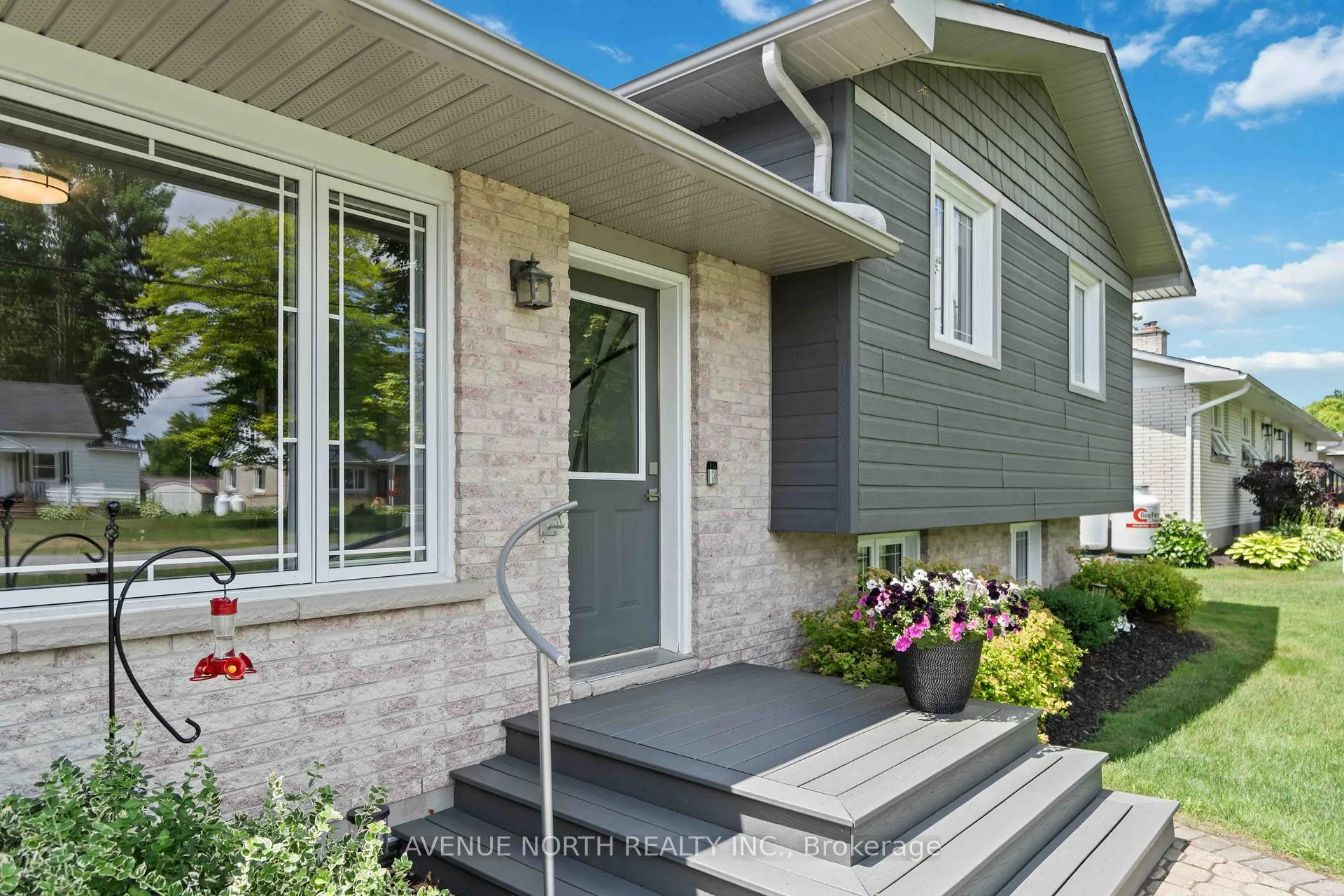Photo 4 of 2238 Simms Street, North Dundas, North Dundas (Mountain) Twp — HOMEH