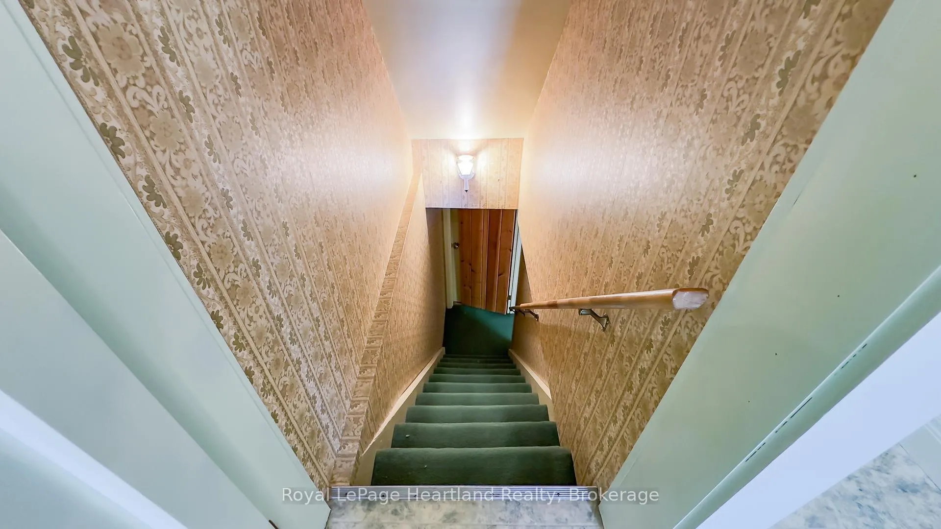 Photo 36 of 25 Wellington Street N, Goderich, Goderich (Town) — HOMEH