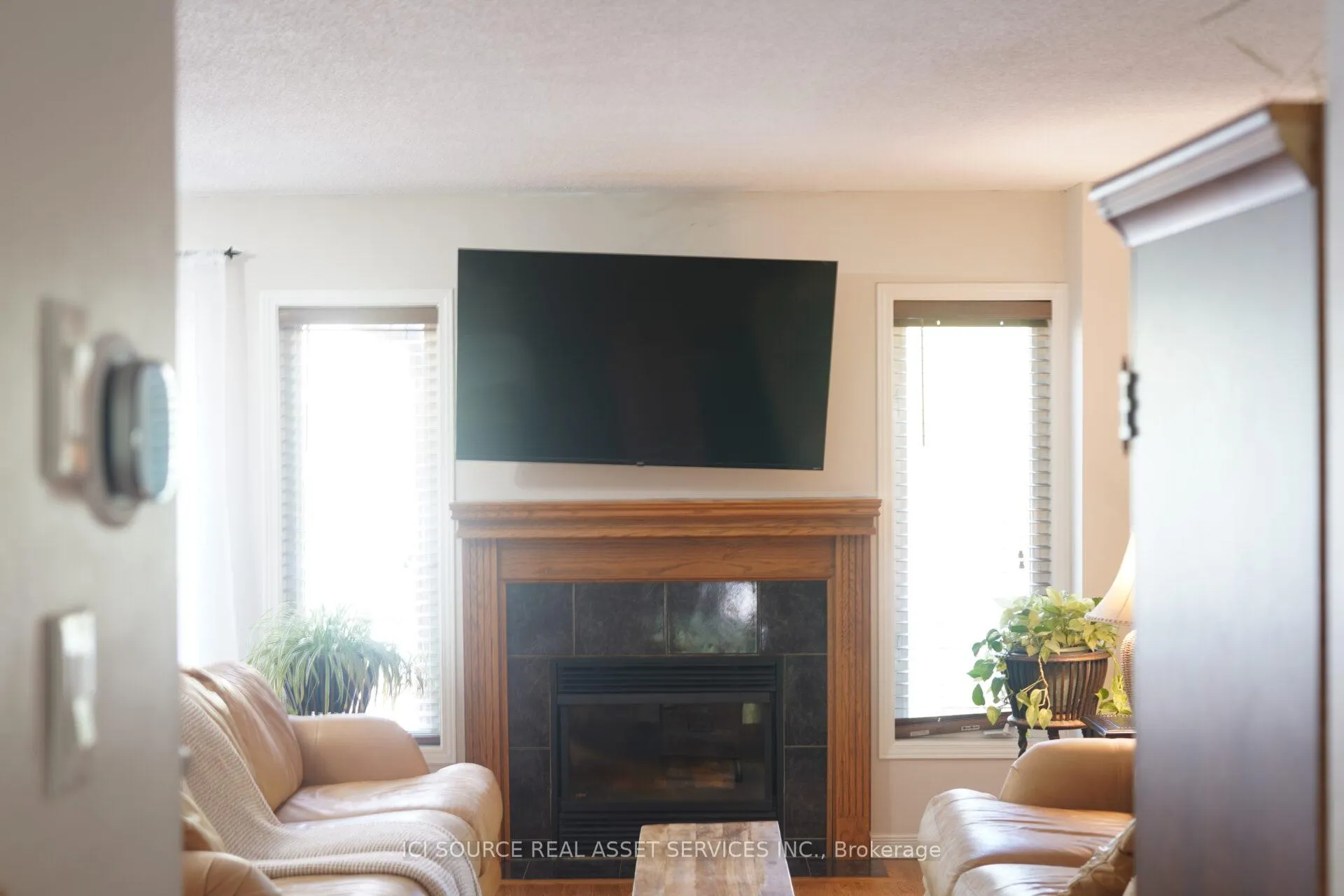 Photo 9 of 11 Great Oak Private, Ottawa, Riverview Park — HOMEH