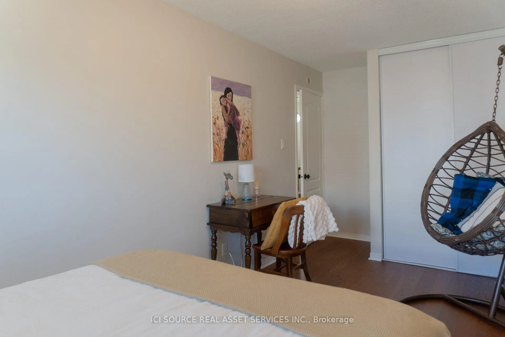 Photo 21 of 11 Great Oak Private, Ottawa, Riverview Park — HOMEH