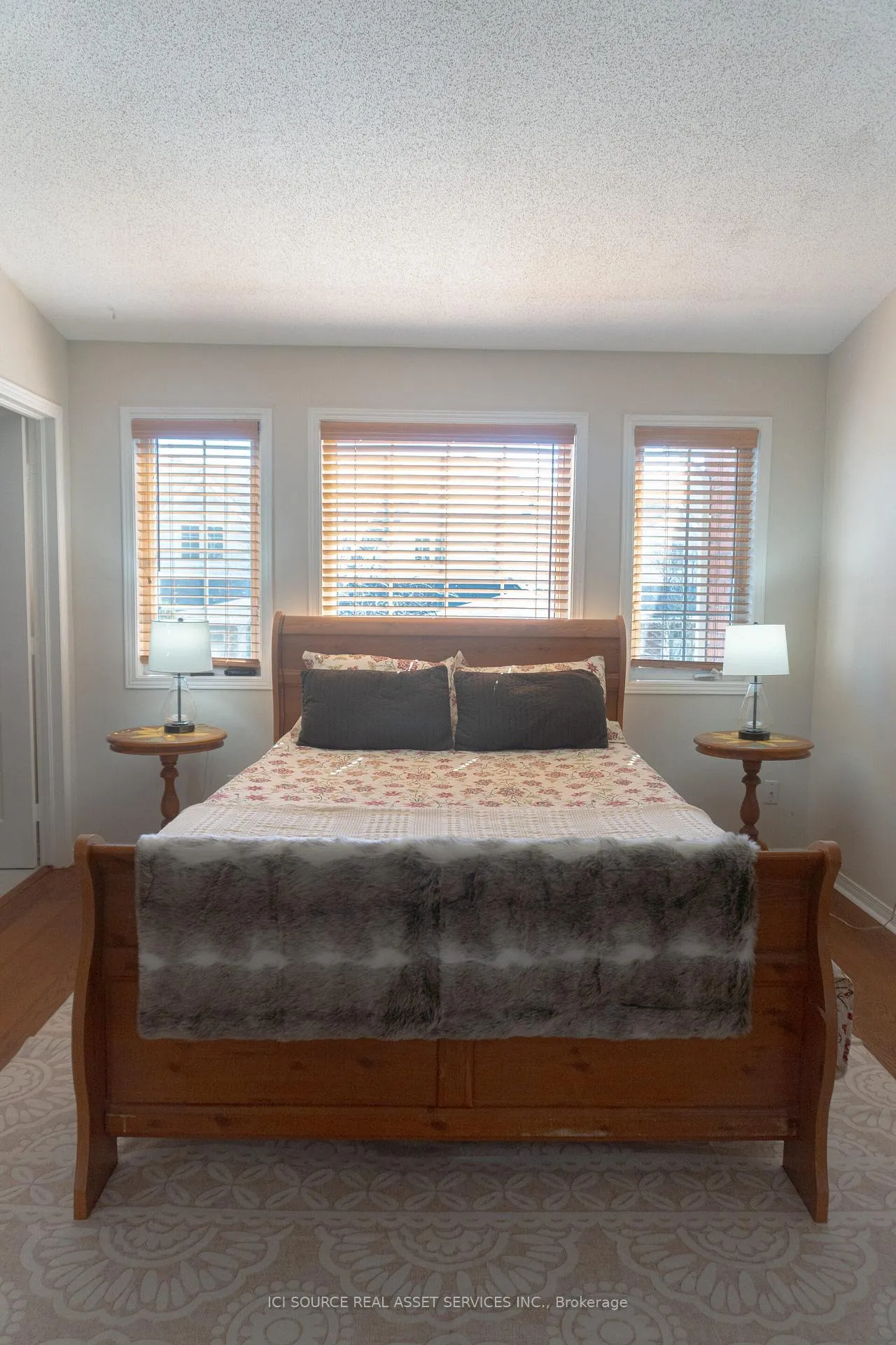 Photo 25 of 11 Great Oak Private, Ottawa, Riverview Park — HOMEH