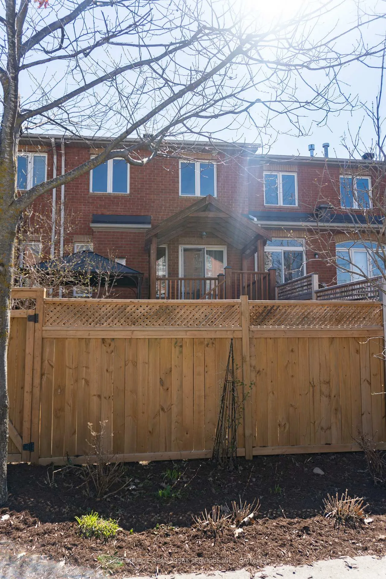 Photo 36 of 11 Great Oak Private, Ottawa, Riverview Park — HOMEH