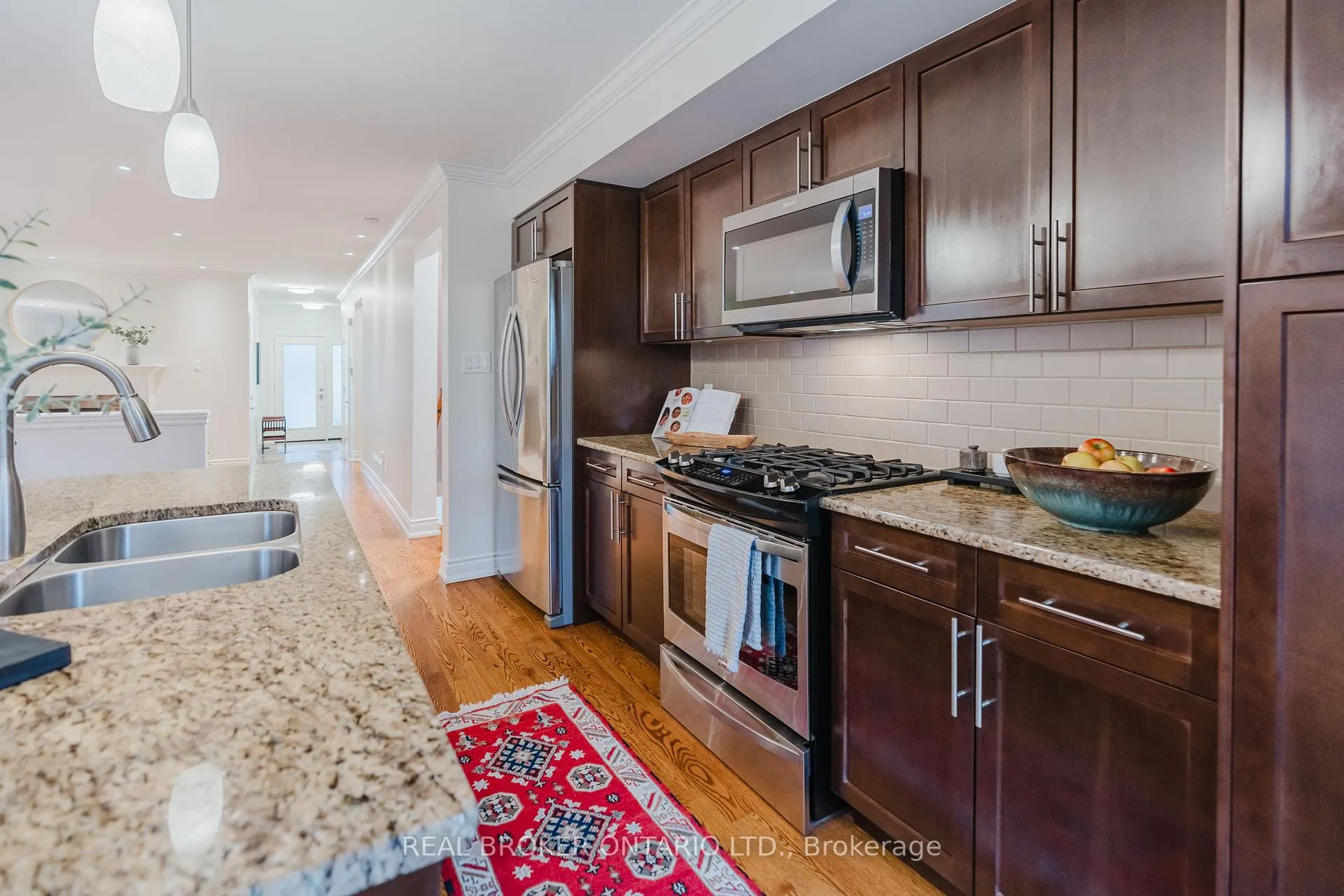 Photo 16 of 279 Currell Avenue, Ottawa, Westboro/Hampton Park — HOMEH