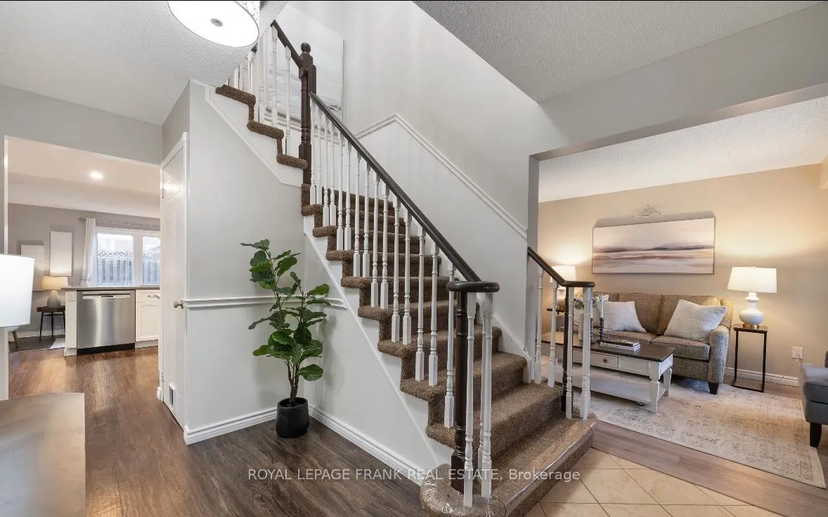 Photo 9 of 14 Claret Road, Clarington, Courtice — HOMEH