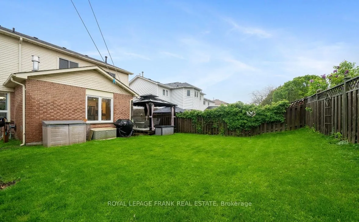 Photo 19 of 14 Claret Road, Clarington, Courtice — HOMEH