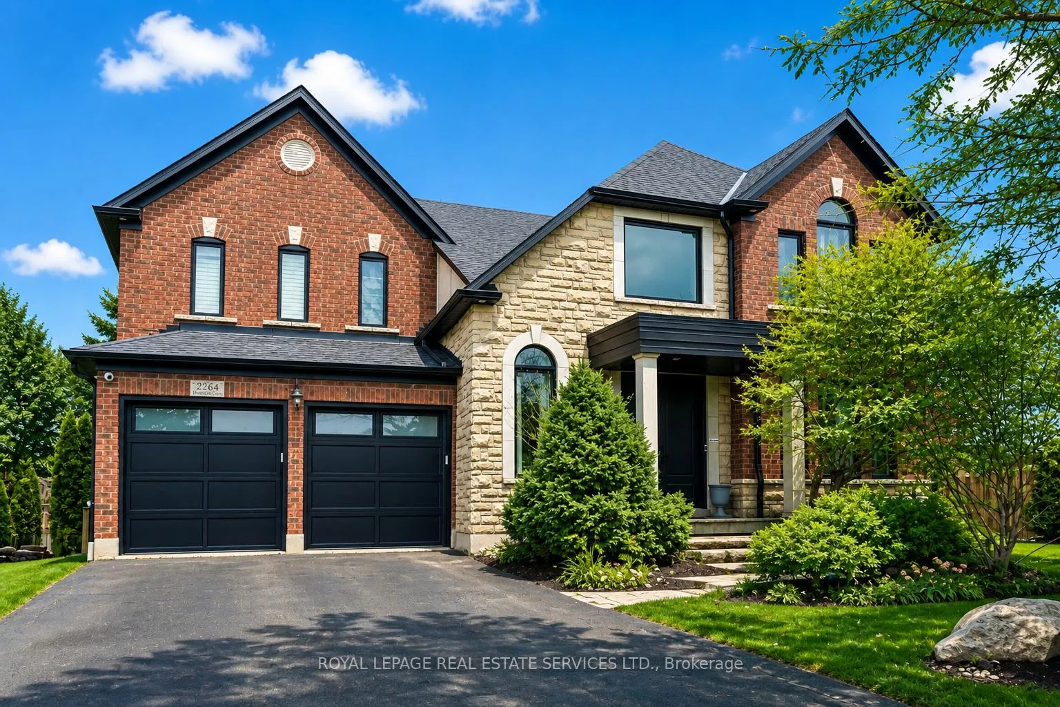 Front of 2264 Woodbriar Court