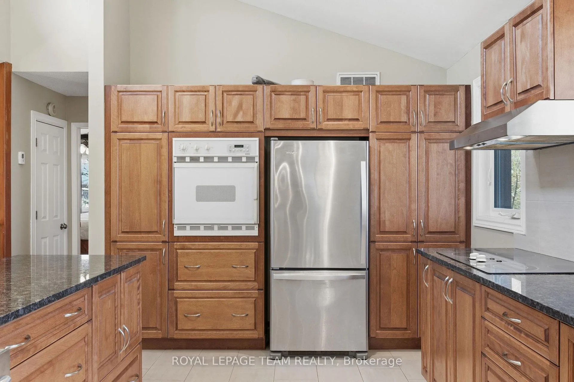 Photo 18 of 2870 Old Maple Lane, Ottawa, Dunrobin Shores — HOMEH