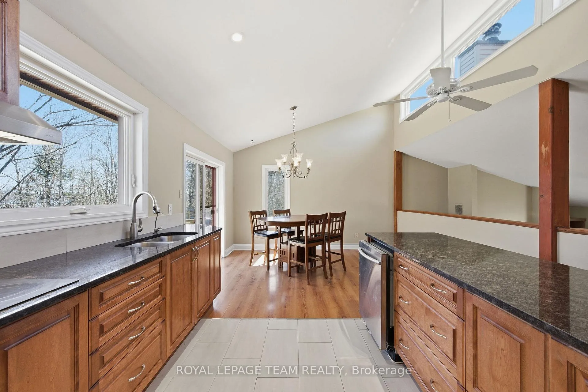 Photo 22 of 2870 Old Maple Lane, Ottawa, Dunrobin Shores — HOMEH