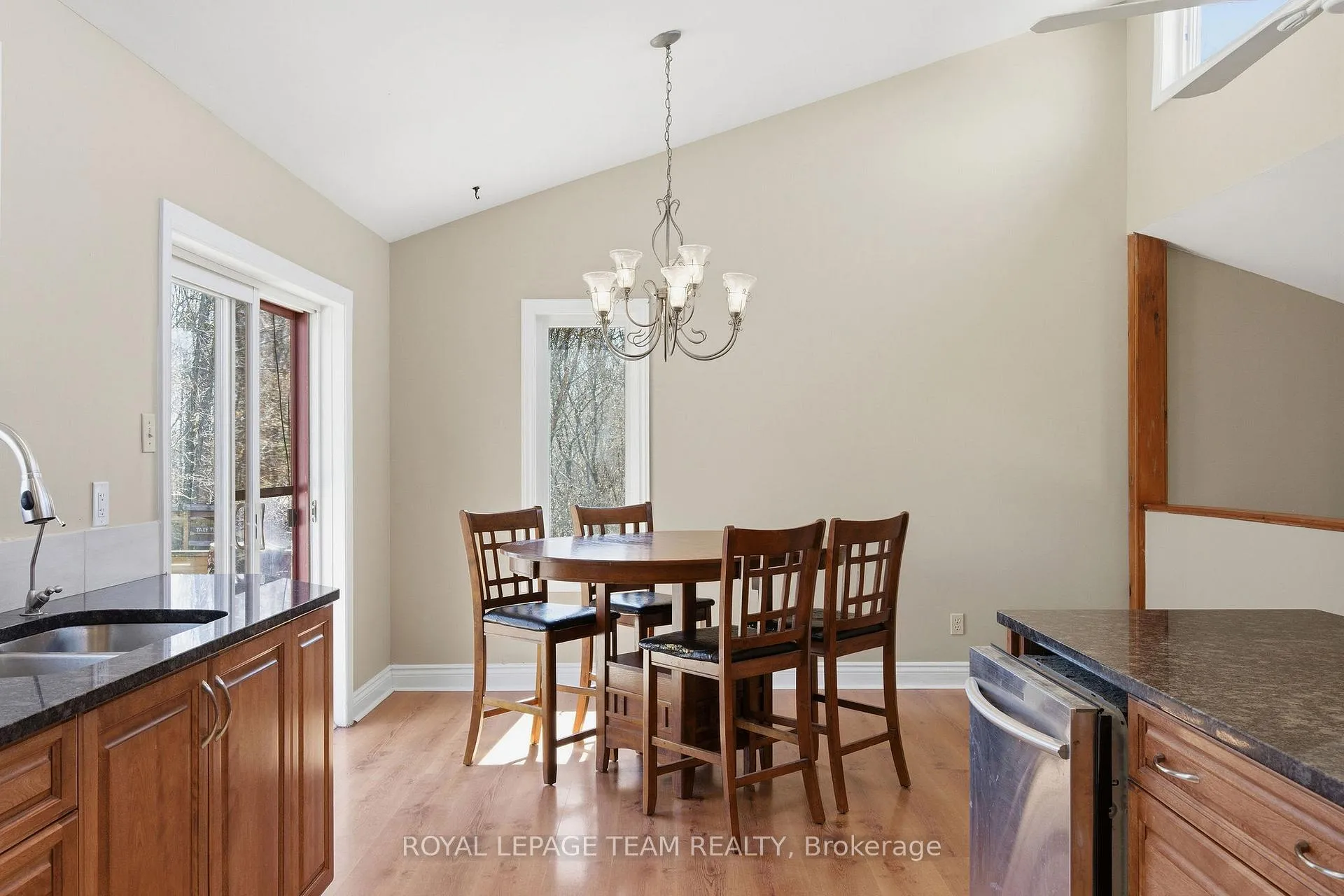 Photo 23 of 2870 Old Maple Lane, Ottawa, Dunrobin Shores — HOMEH