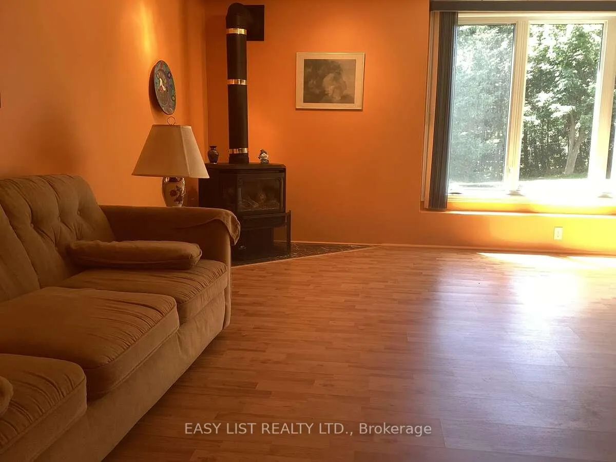 Photo 17 of 601 MacDonald Drive, Gananoque — HOMEH