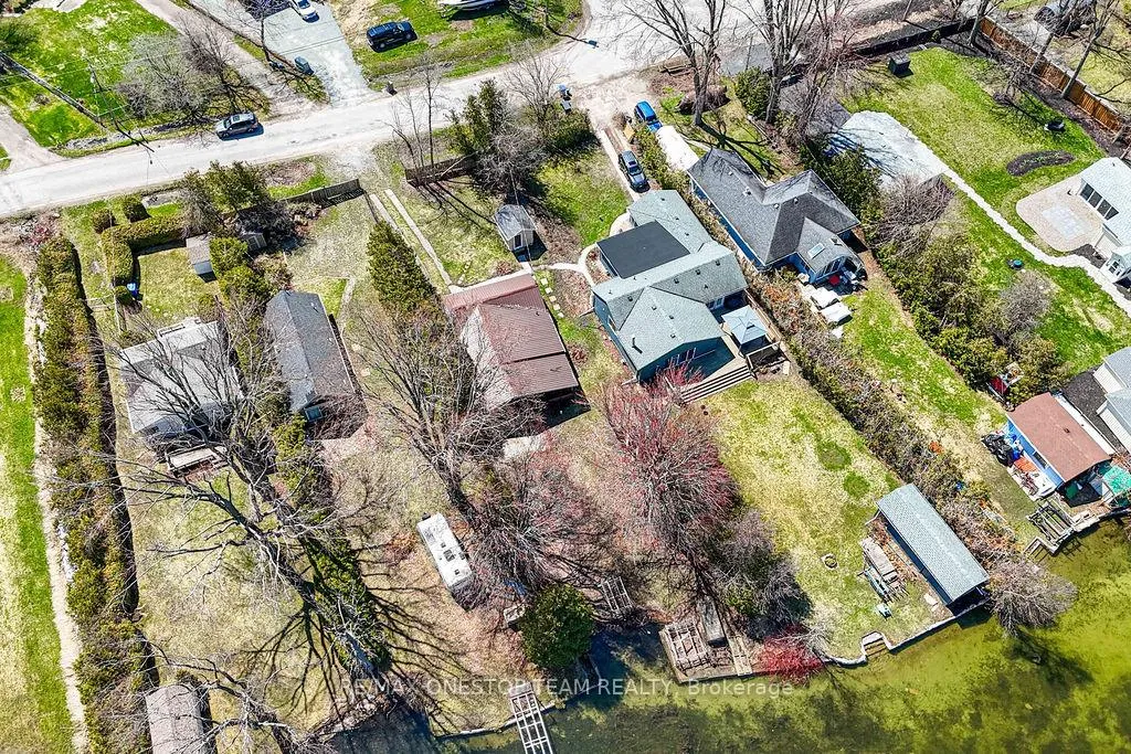 Photo 5 of 108 Moore's Beach Road, Georgina, Virginia — HOMEH