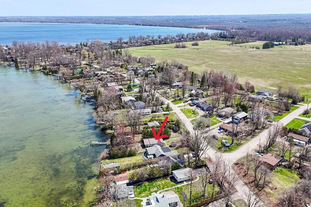 Photo 15 of 108 Moore's Beach Road, Georgina, Virginia — HOMEH