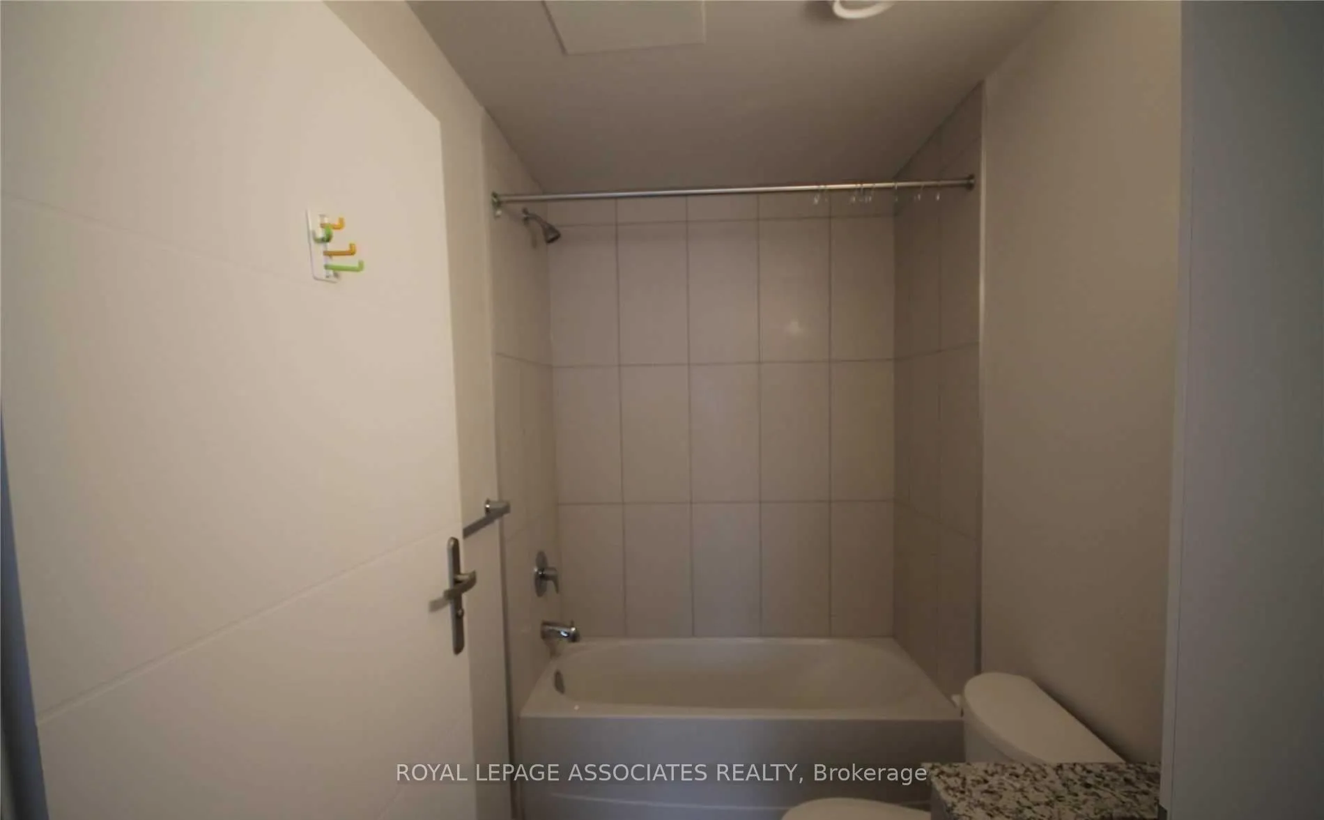 Photo 5 of Unit 614, 251 Hemlock Street, Waterloo, Beechwood/University — HOMEH