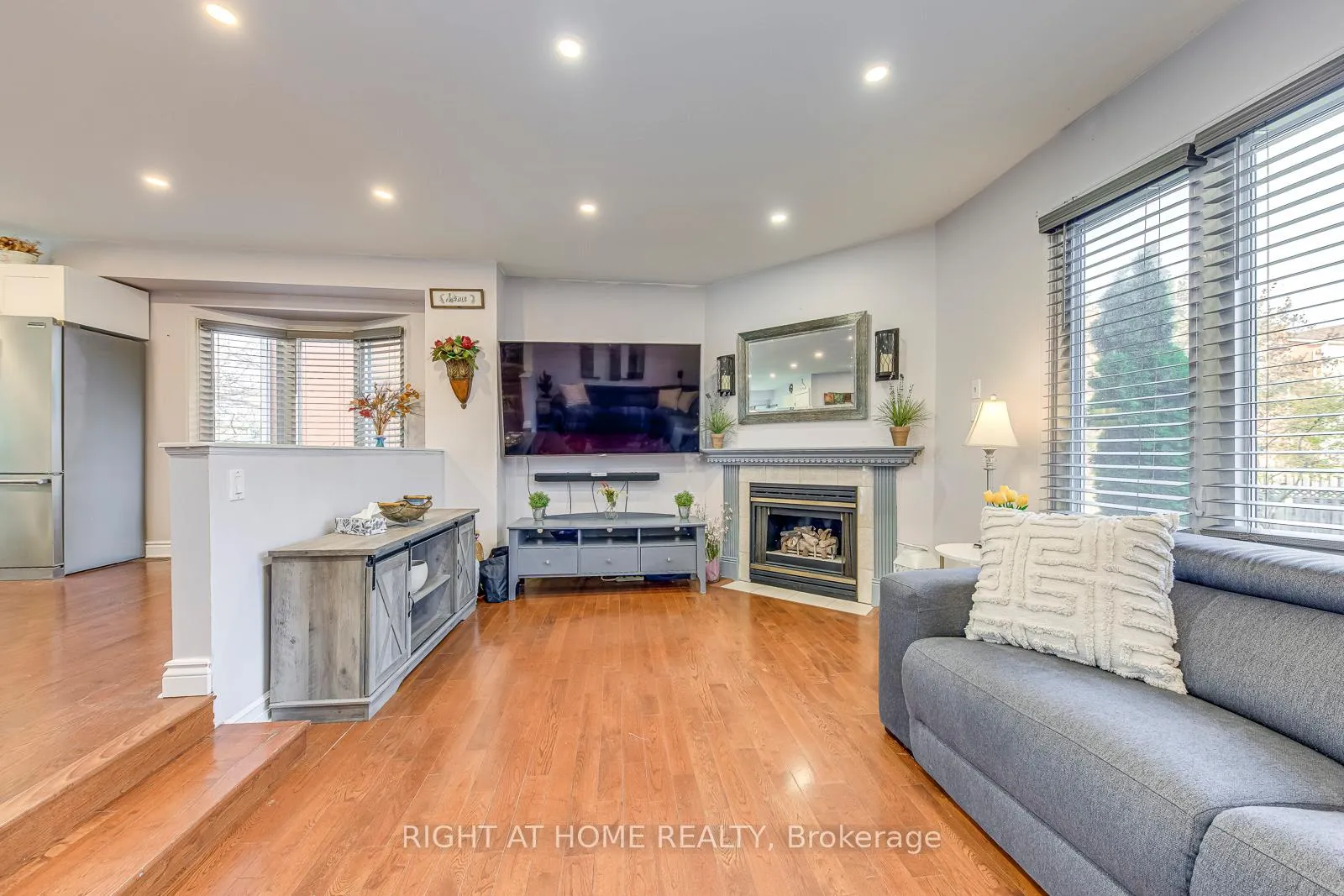 Photo 16 of 1558 Litchfield Road, Oakville, Falgarwood — HOMEH