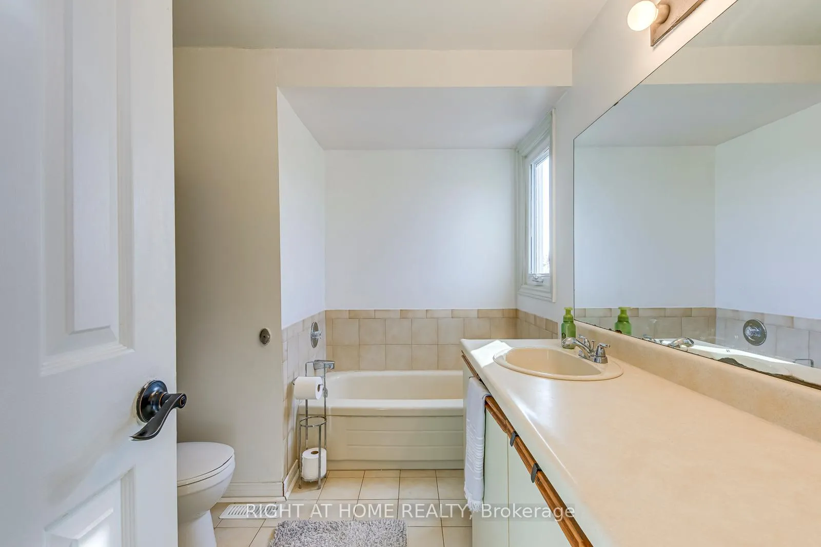 Photo 24 of 1558 Litchfield Road, Oakville, Falgarwood — HOMEH