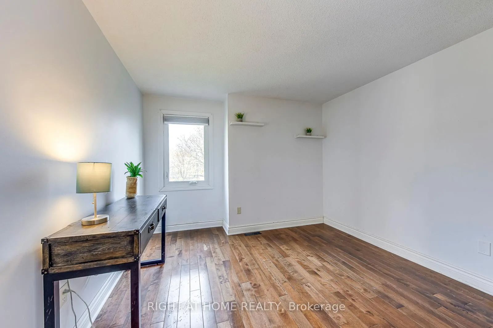 Photo 28 of 1558 Litchfield Road, Oakville, Falgarwood — HOMEH