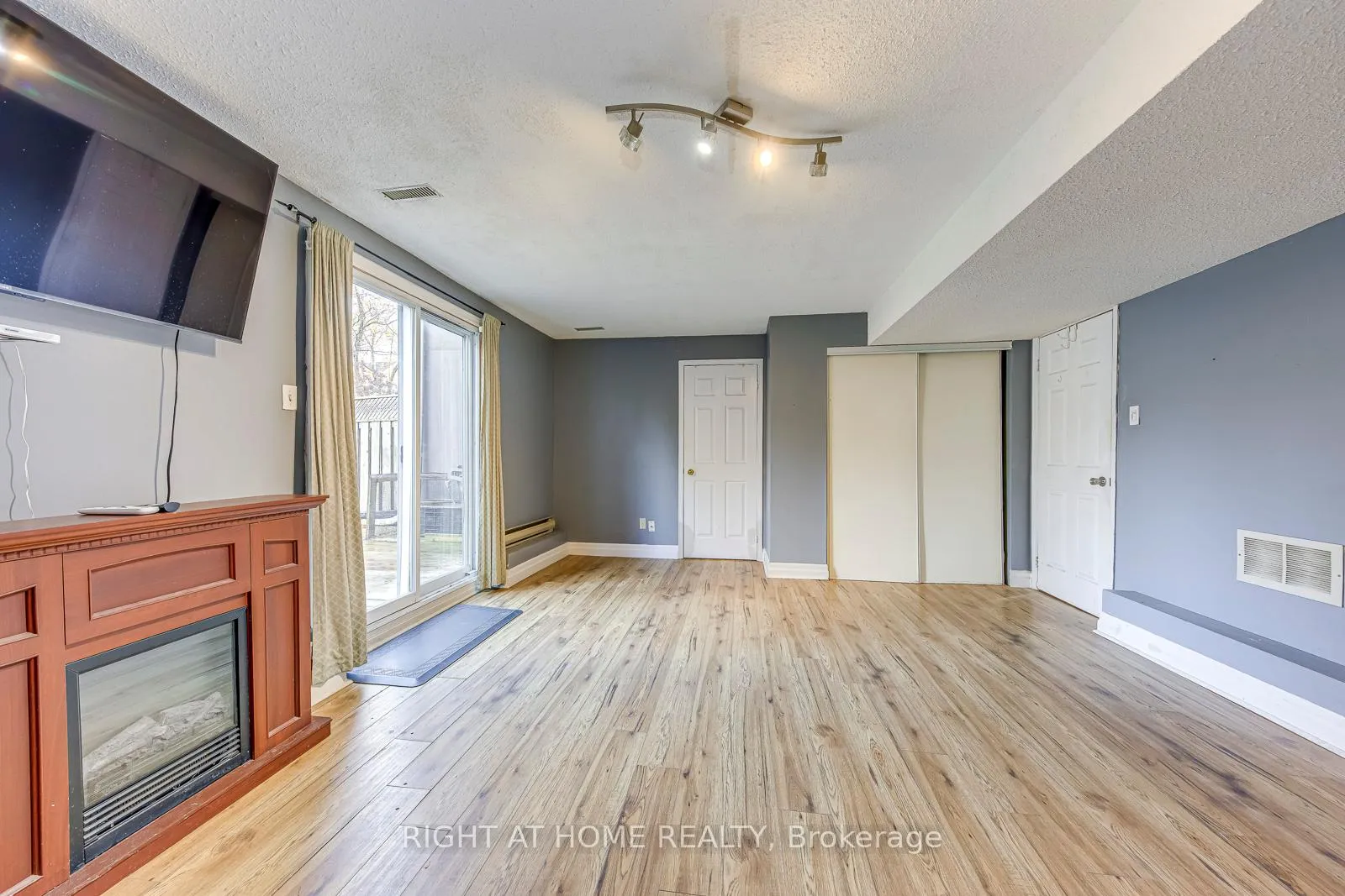 Photo 34 of 1558 Litchfield Road, Oakville, Falgarwood — HOMEH