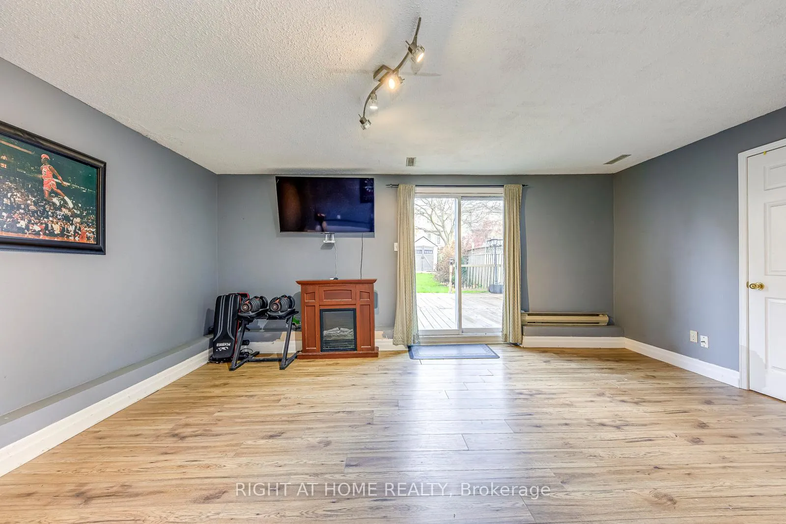 Photo 35 of 1558 Litchfield Road, Oakville, Falgarwood — HOMEH