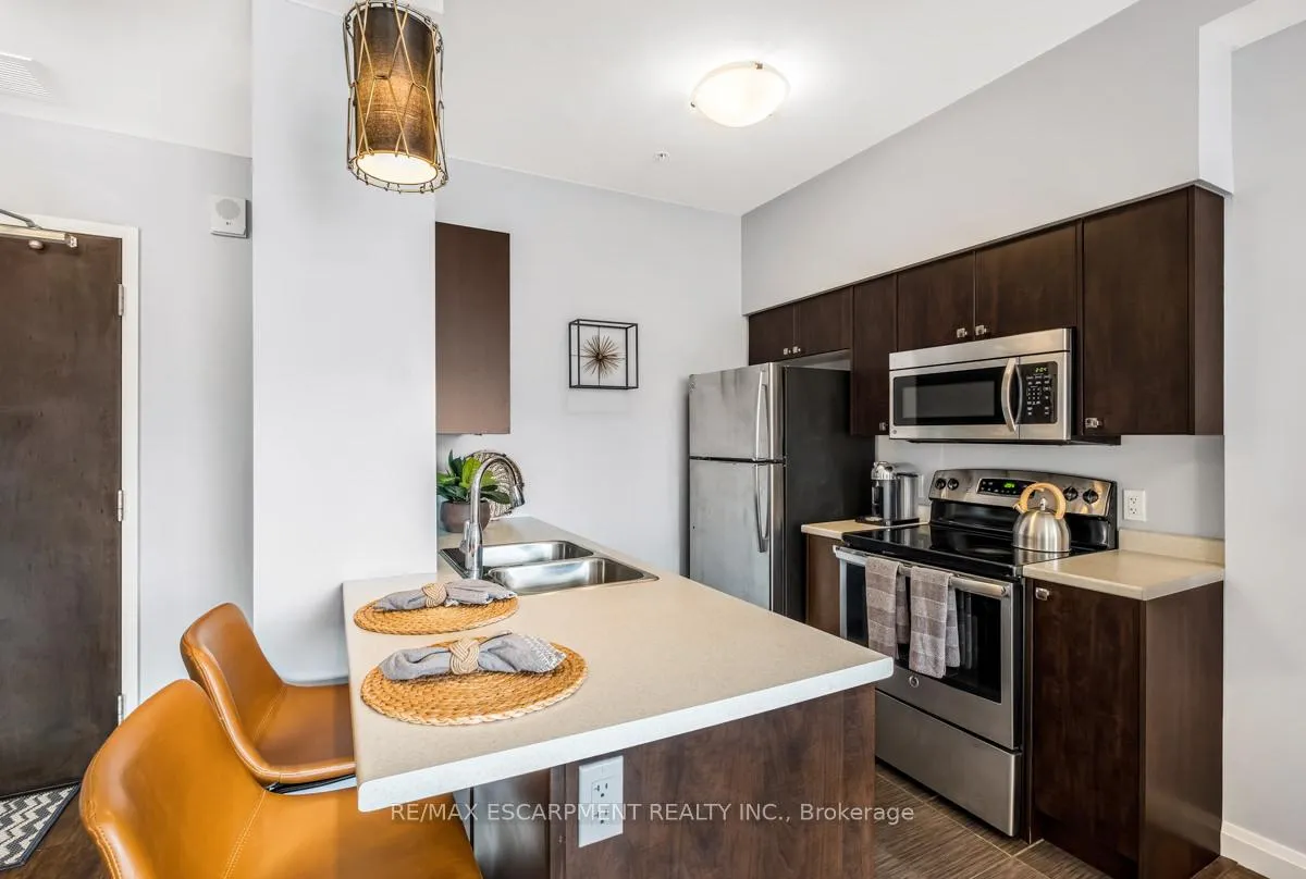 Photo 10 of Unit 712, 112 King Street E, Hamilton, Beasley — HOMEH