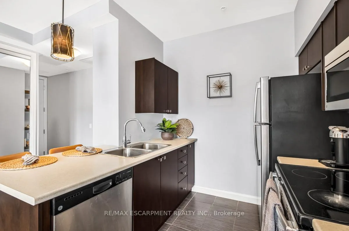 Photo 12 of Unit 712, 112 King Street E, Hamilton, Beasley — HOMEH