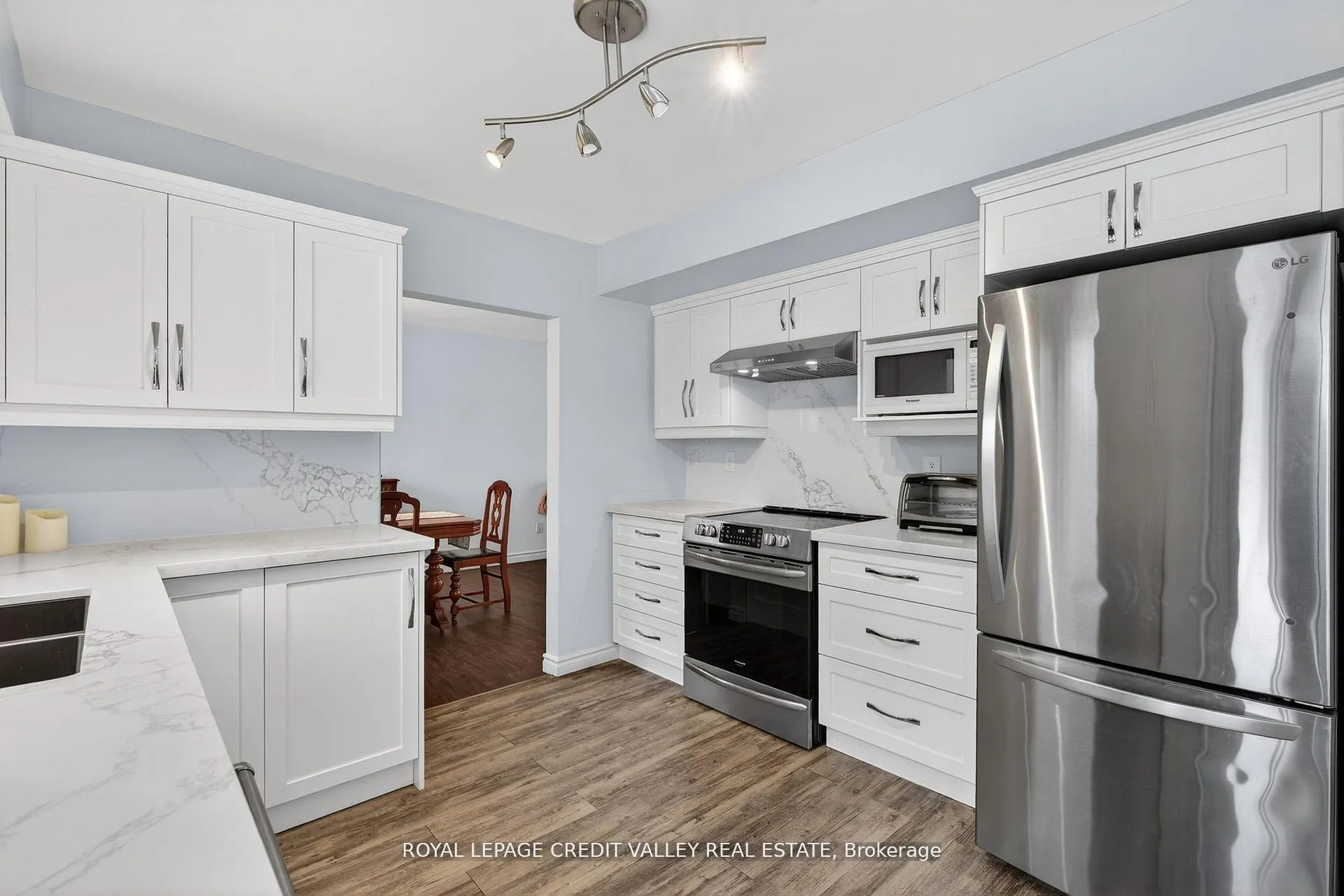 Photo 17 of 43 Benton Street, Brampton, Brampton East — HOMEH