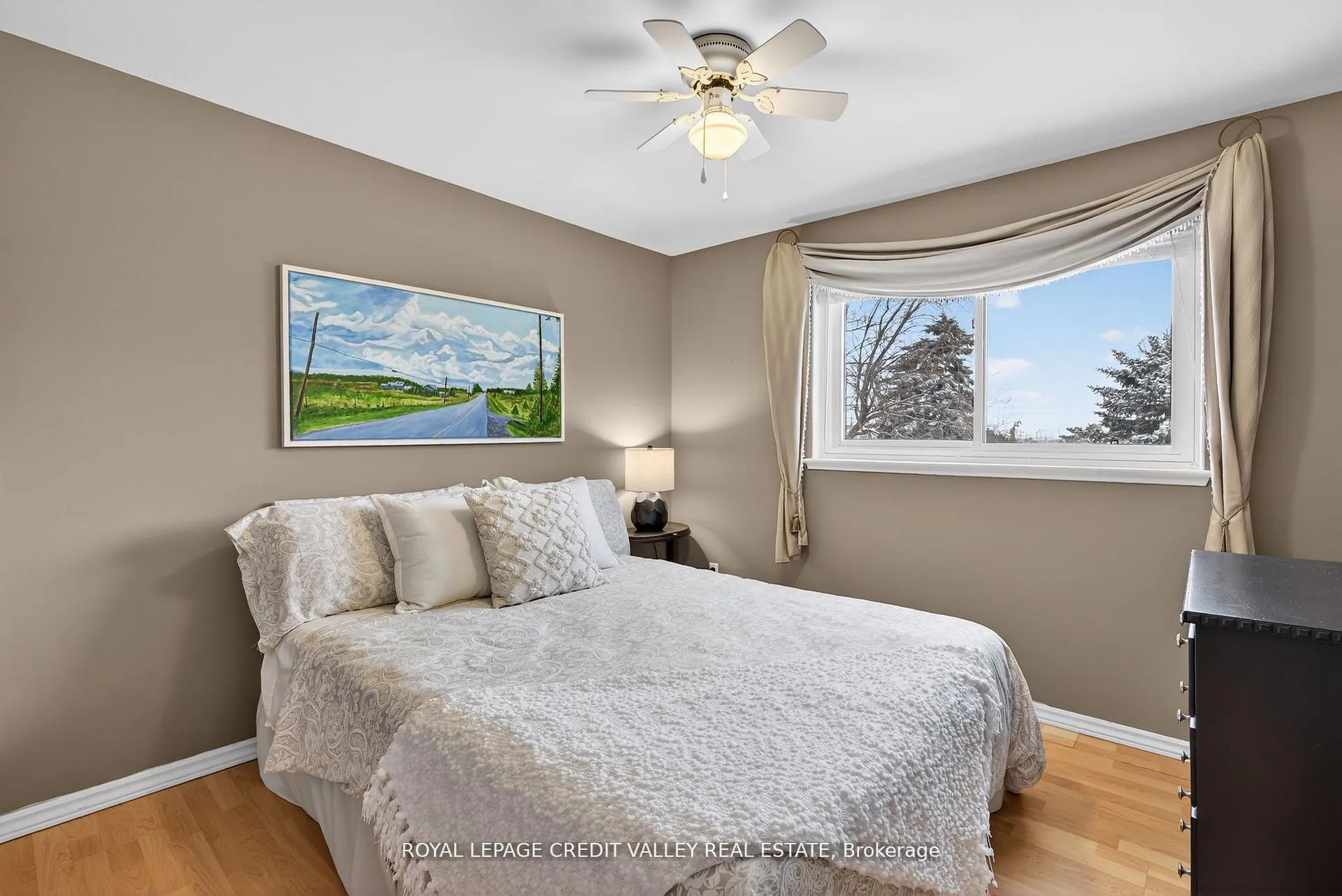 Photo 25 of 43 Benton Street, Brampton, Brampton East — HOMEH