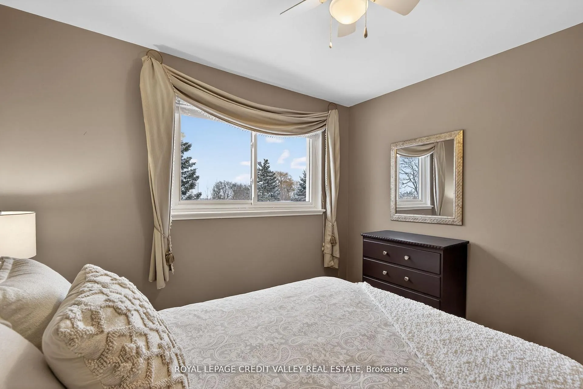 Photo 26 of 43 Benton Street, Brampton, Brampton East — HOMEH